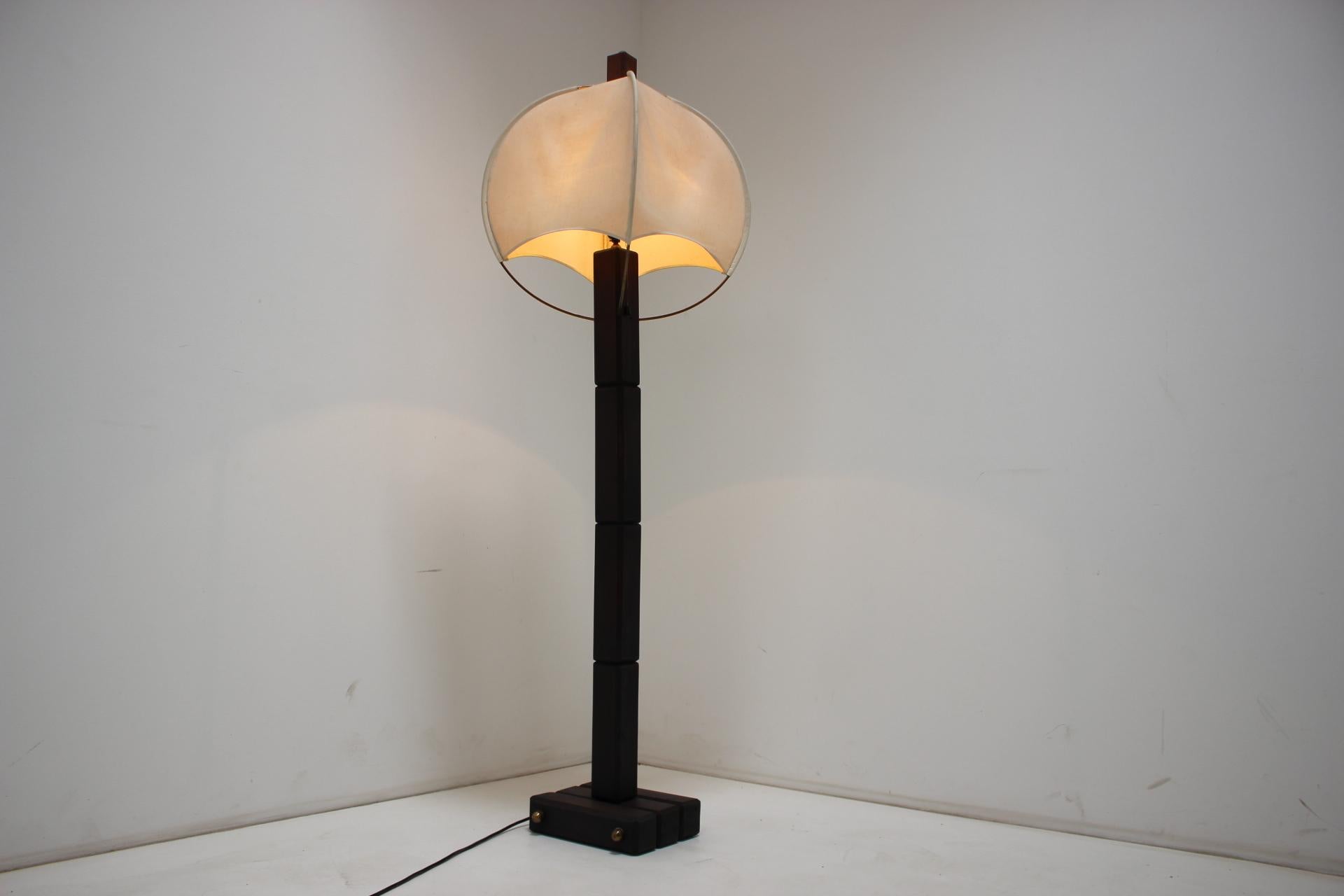 Midcentury Wood Floor Lamp, 1970s For Sale 5