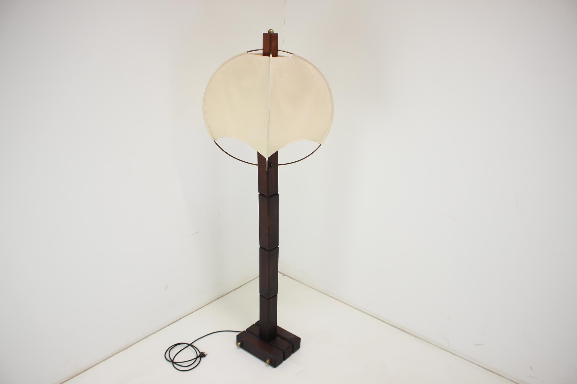 Mid-Century Modern Midcentury Wood Floor Lamp, 1970s For Sale