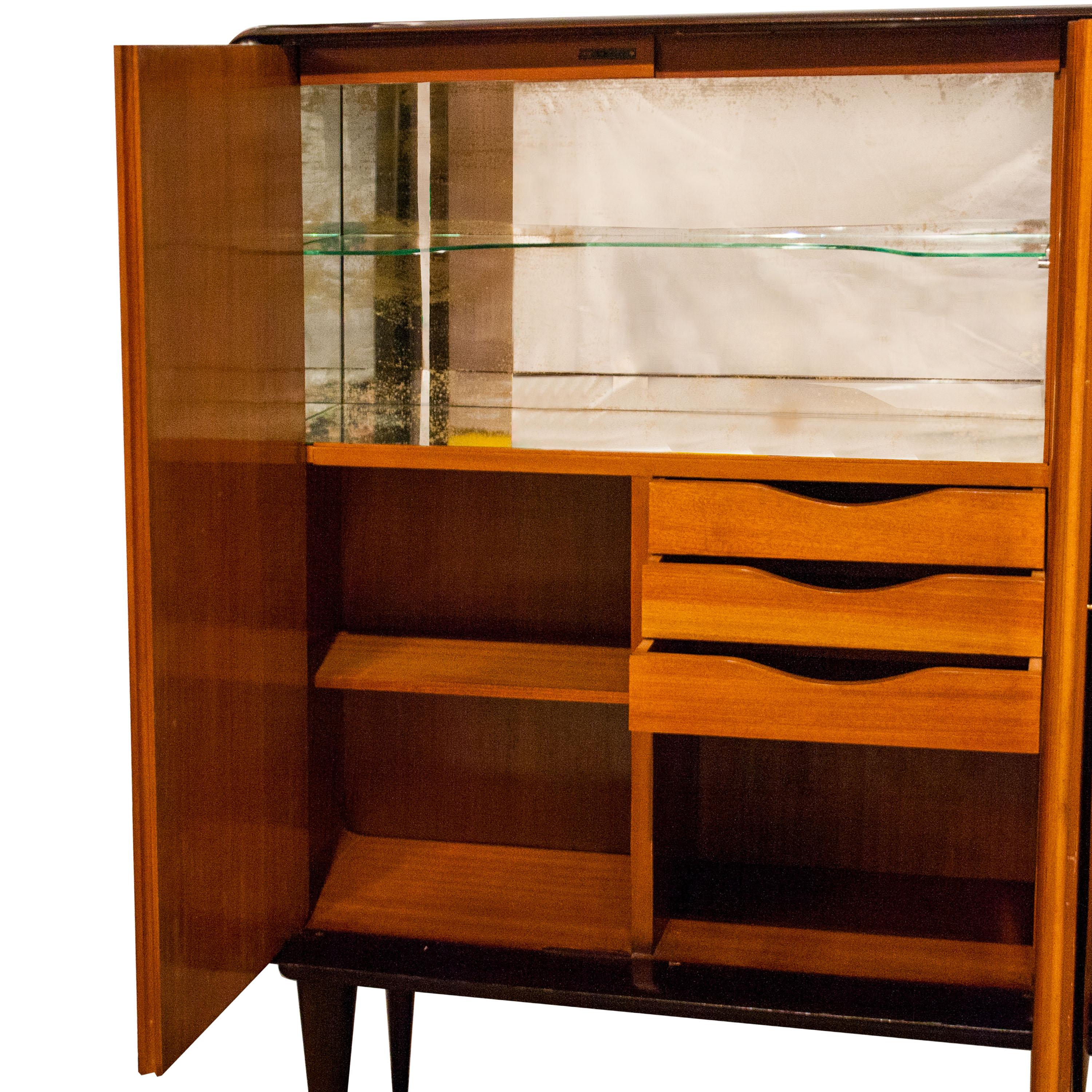 Midcentury Wood Italian Bar Cabinet, Italy, 1950 In Good Condition In Madrid, ES