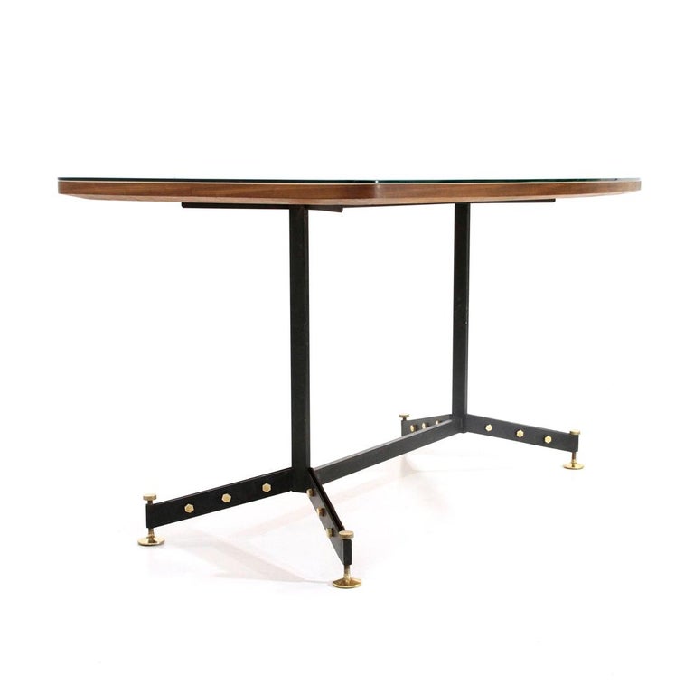 Midcentury Wood, Metal and Brass Rectangular Top Italian Dining Table, 1950s In Good Condition For Sale In Savona, IT