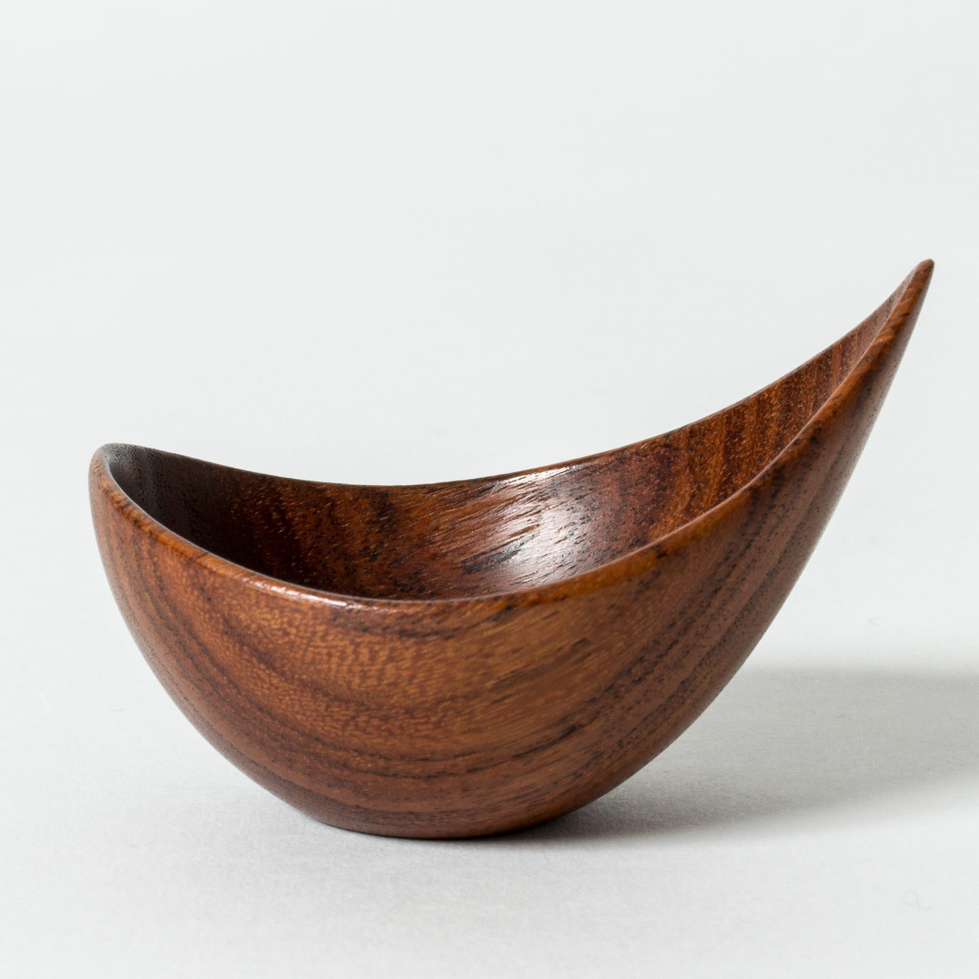 Scandinavian Modern Midcentury Wooden Bowl by Johnny Mattsson, Sweden, 1950s