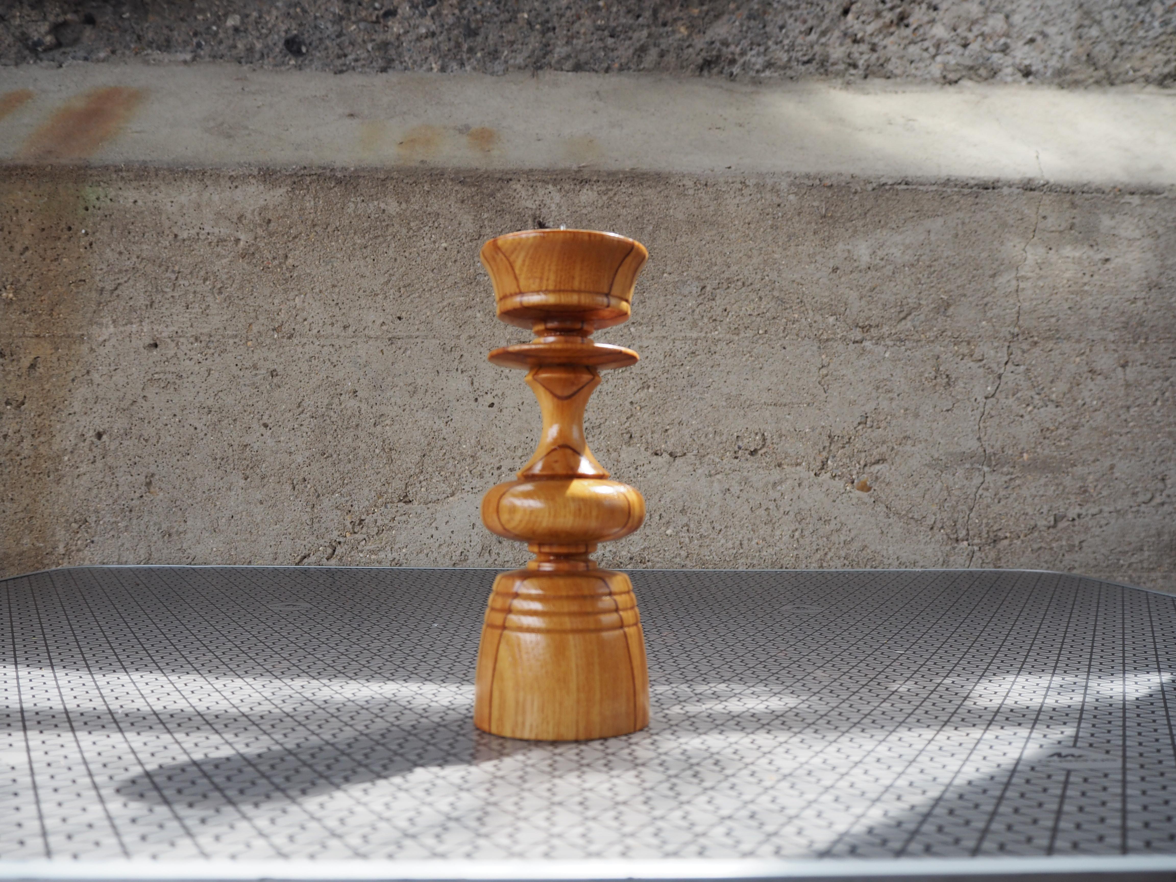 Holz-Kerzenhalter aus der Jahrhundertmitte, 1960er Jahre, Europa im Angebot 6