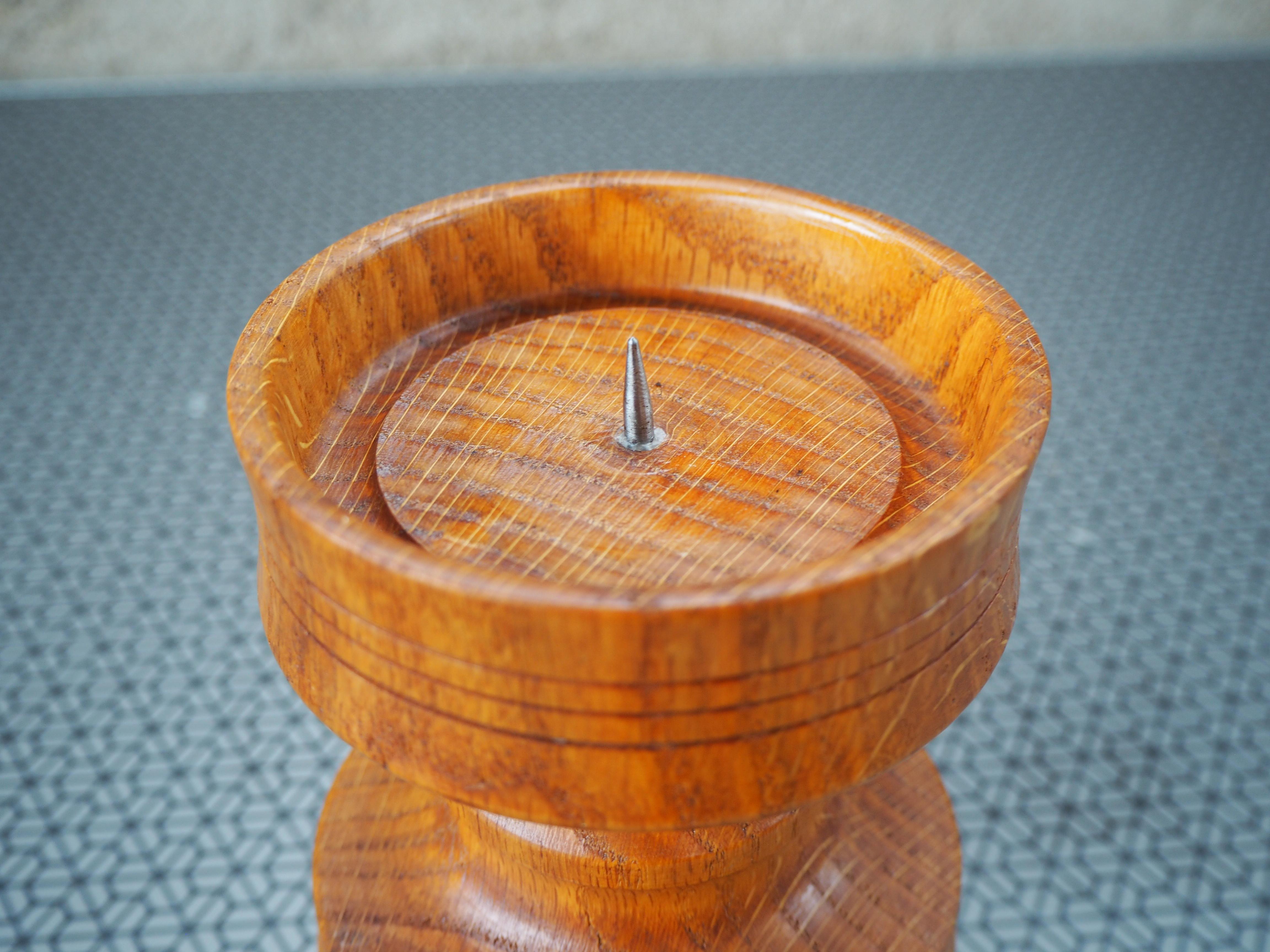 Portavelas de madera de mediados de siglo, años 60, Europa Madera en venta