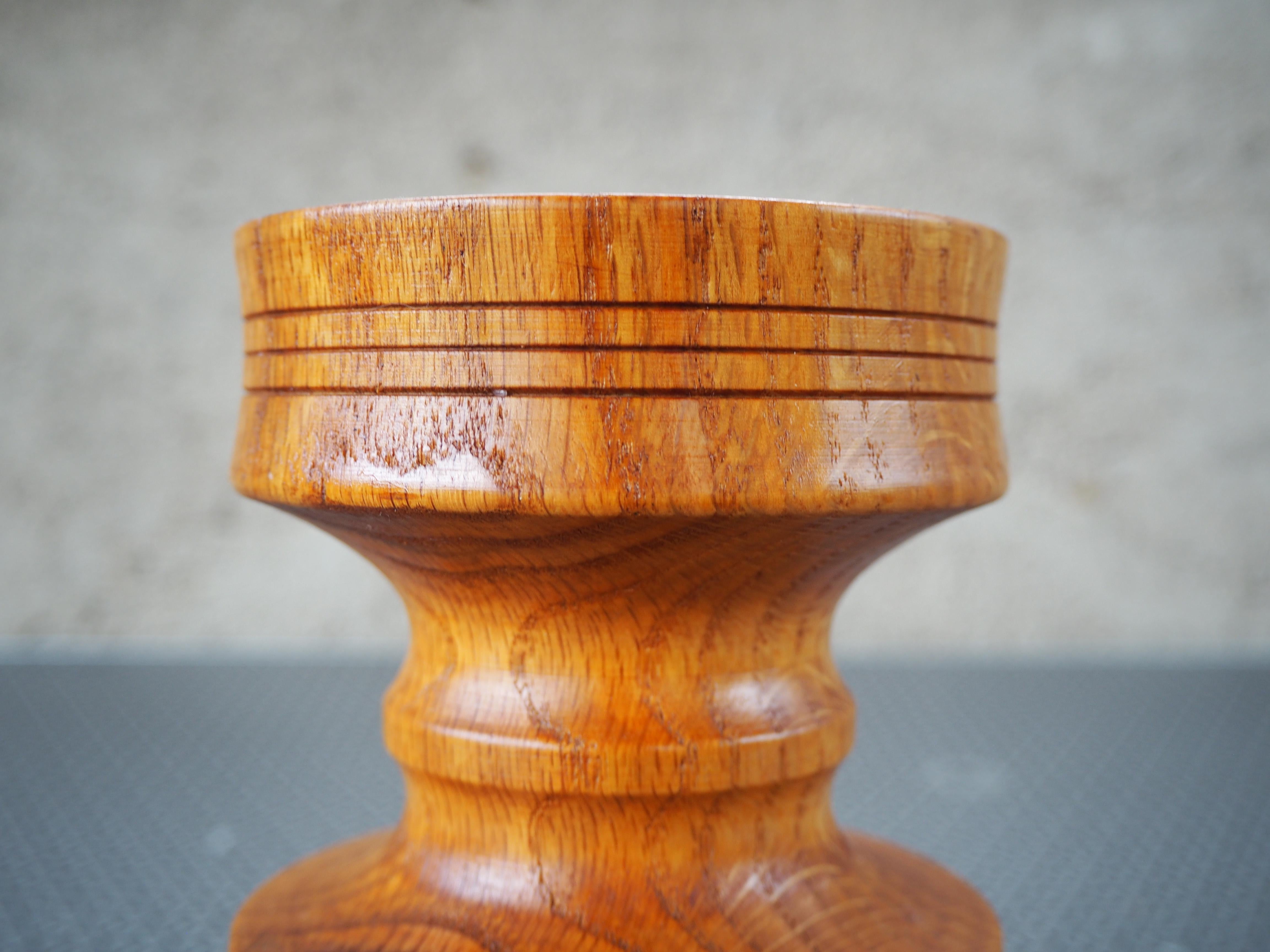 Portavelas de madera de mediados de siglo, años 60, Europa en venta 1