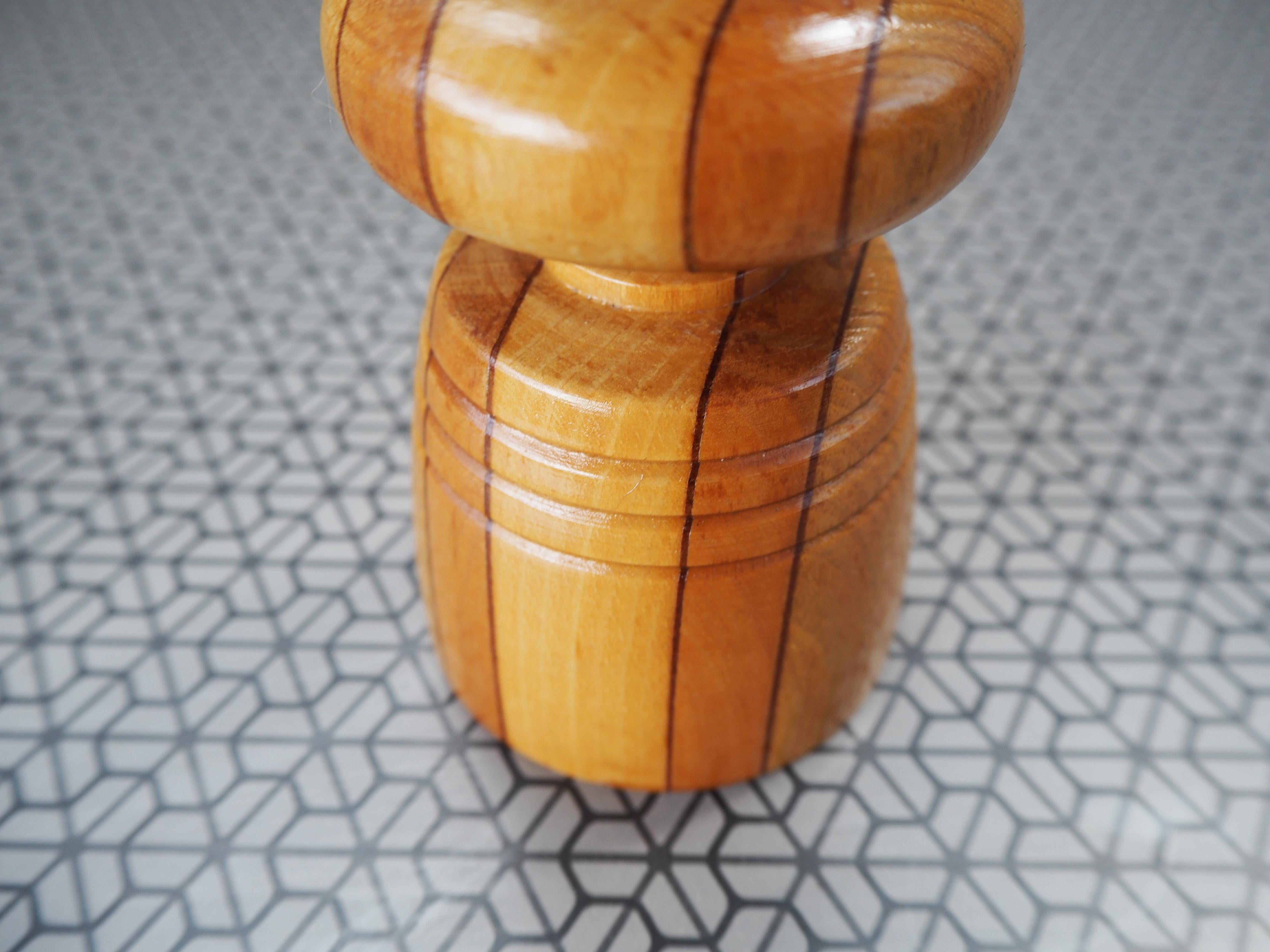 Holz-Kerzenhalter aus der Jahrhundertmitte, 1960er Jahre, Europa im Angebot 2