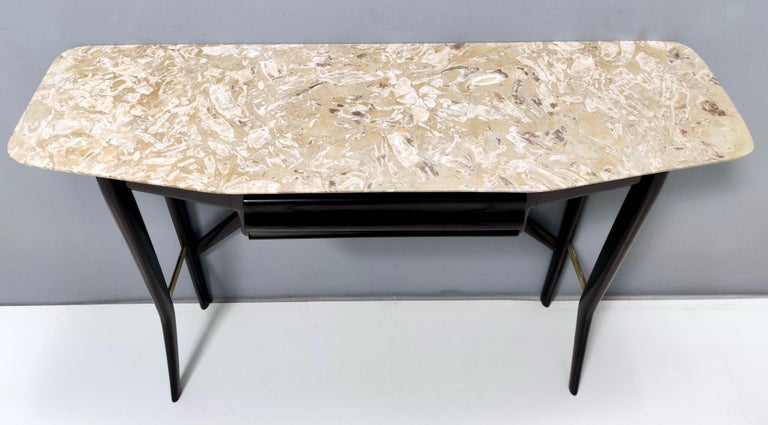 Midcentury Wooden Console Table with a Lumachella Marble Top, Italy For Sale 1