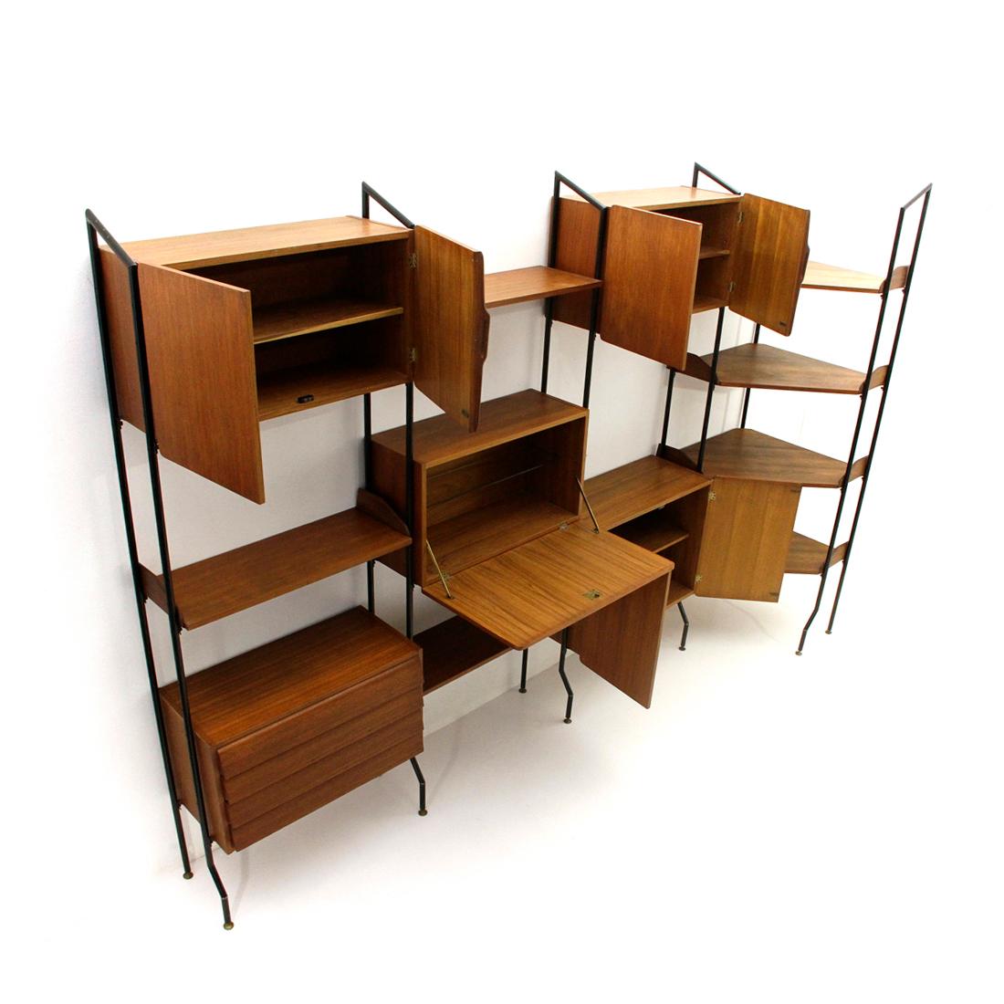 Midcentury Wooden Italian Wall Unit with Corner, 1950s In Good Condition In Savona, IT