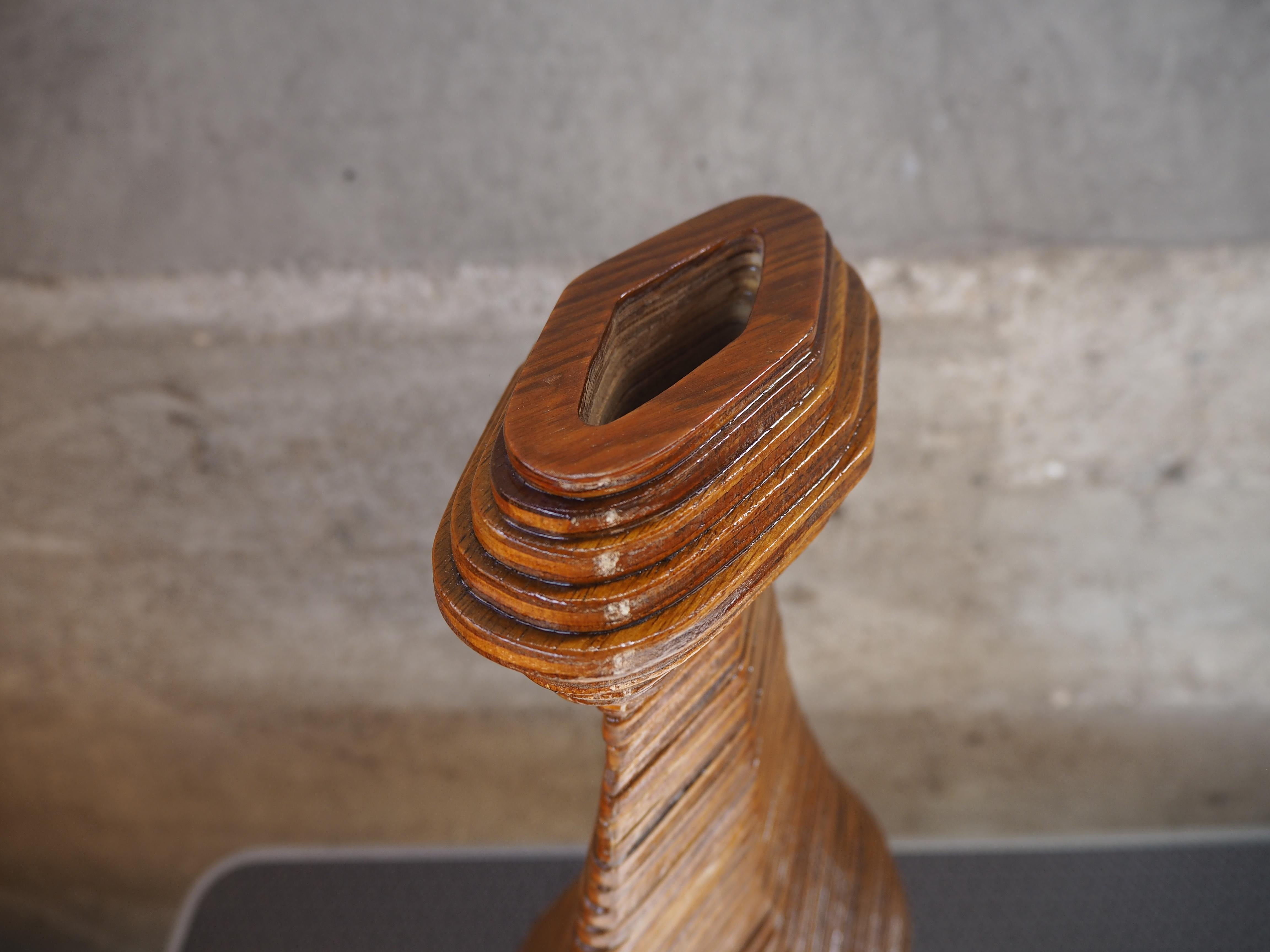 Holzvase aus der Jahrhundertmitte, Europa, 1960er Jahre im Angebot 8