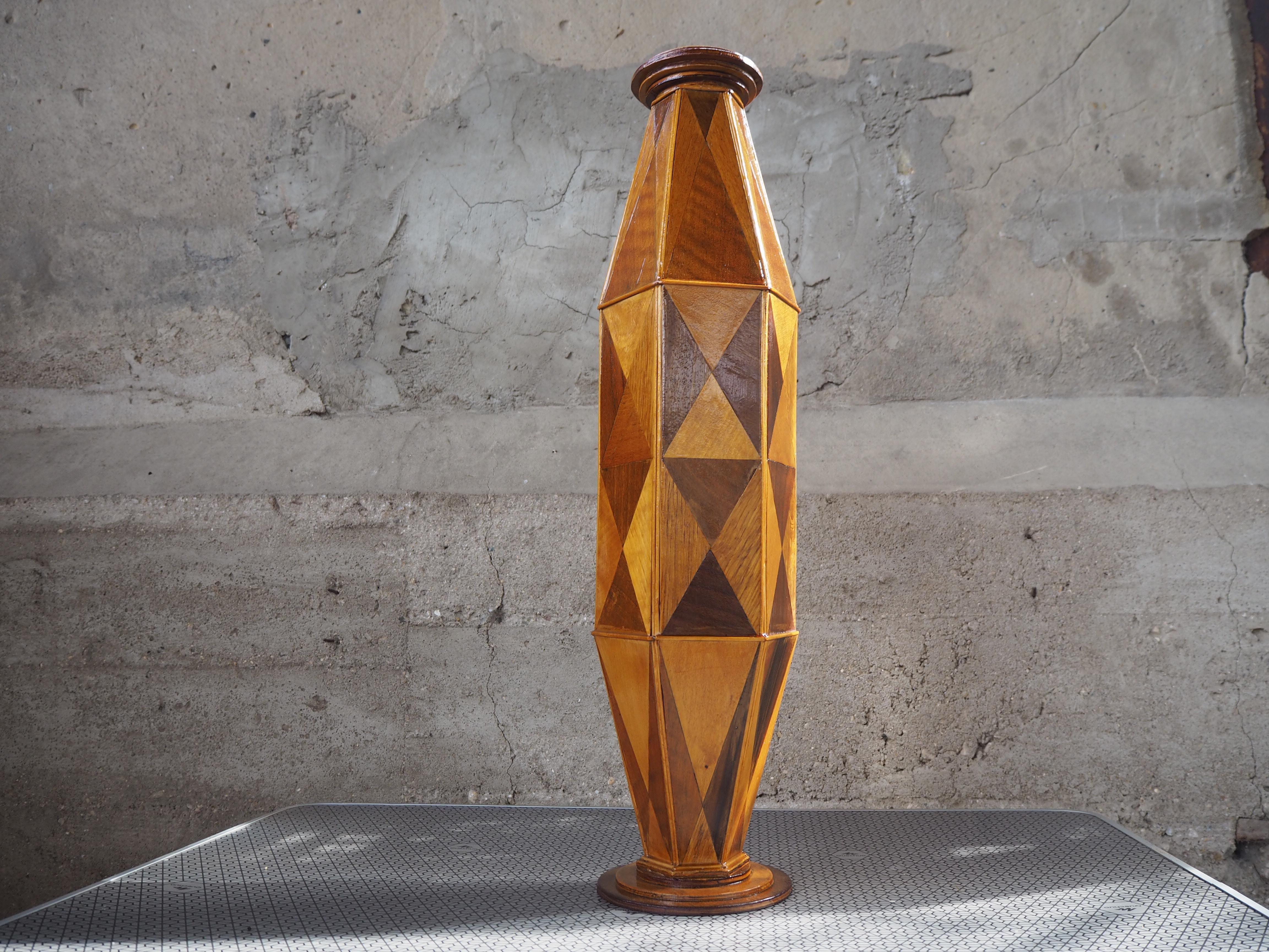Holzvase aus der Jahrhundertmitte, Europa, 1960er Jahre (Moderne der Mitte des Jahrhunderts) im Angebot