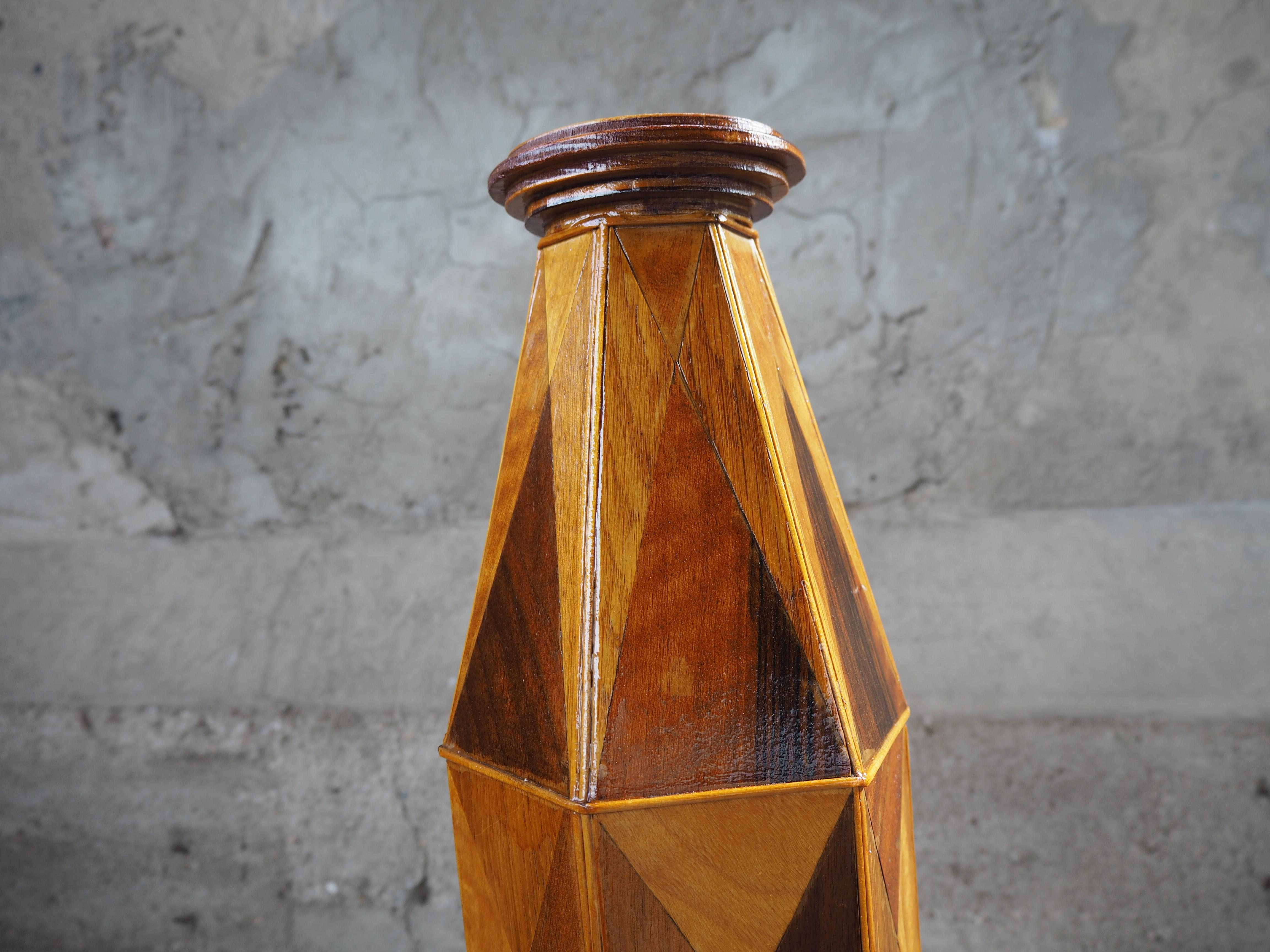 Holzvase aus der Jahrhundertmitte, Europa, 1960er Jahre im Zustand „Gut“ im Angebot in Praha, CZ
