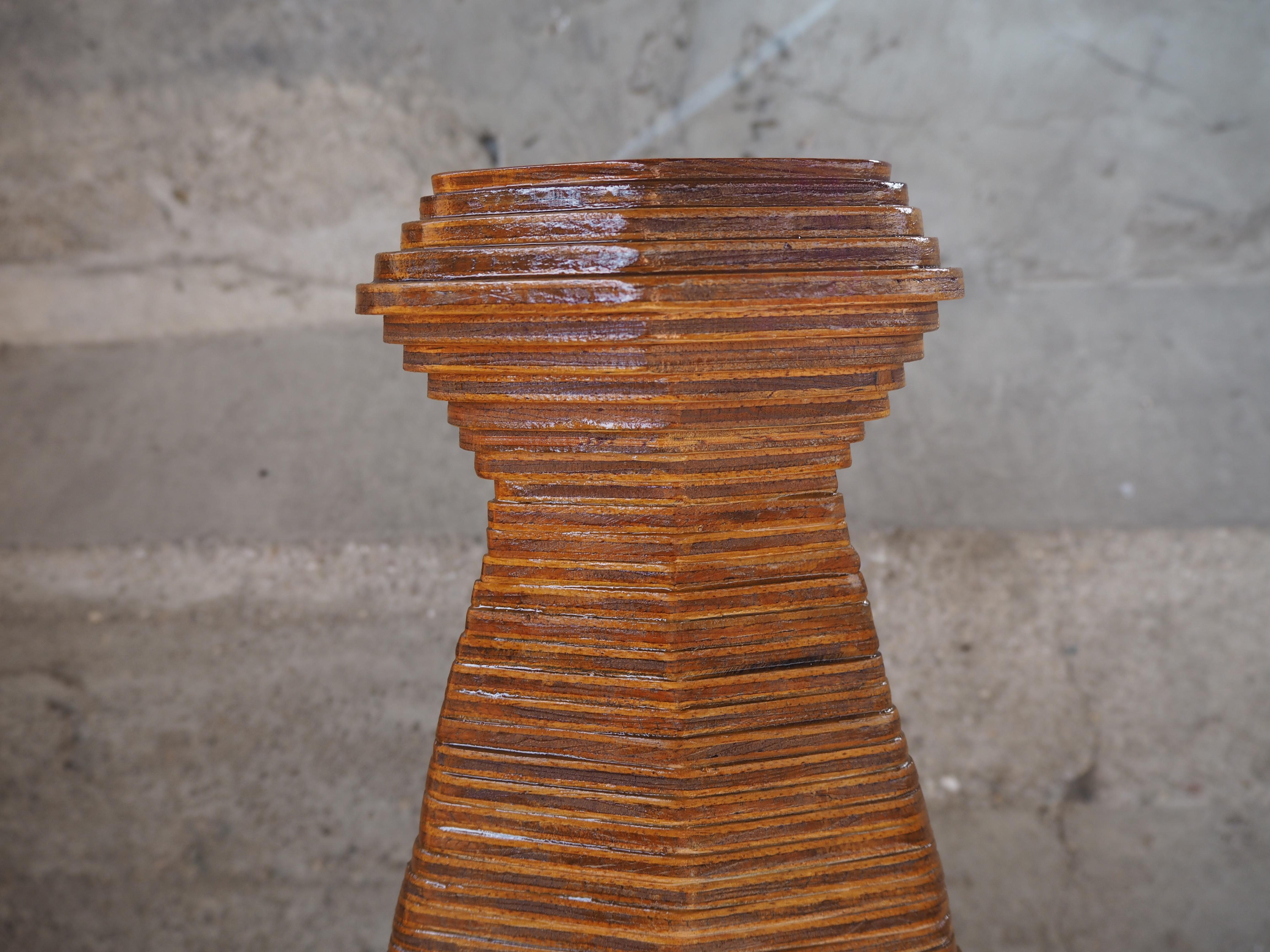 Holzvase aus der Jahrhundertmitte, Europa, 1960er Jahre im Angebot 1