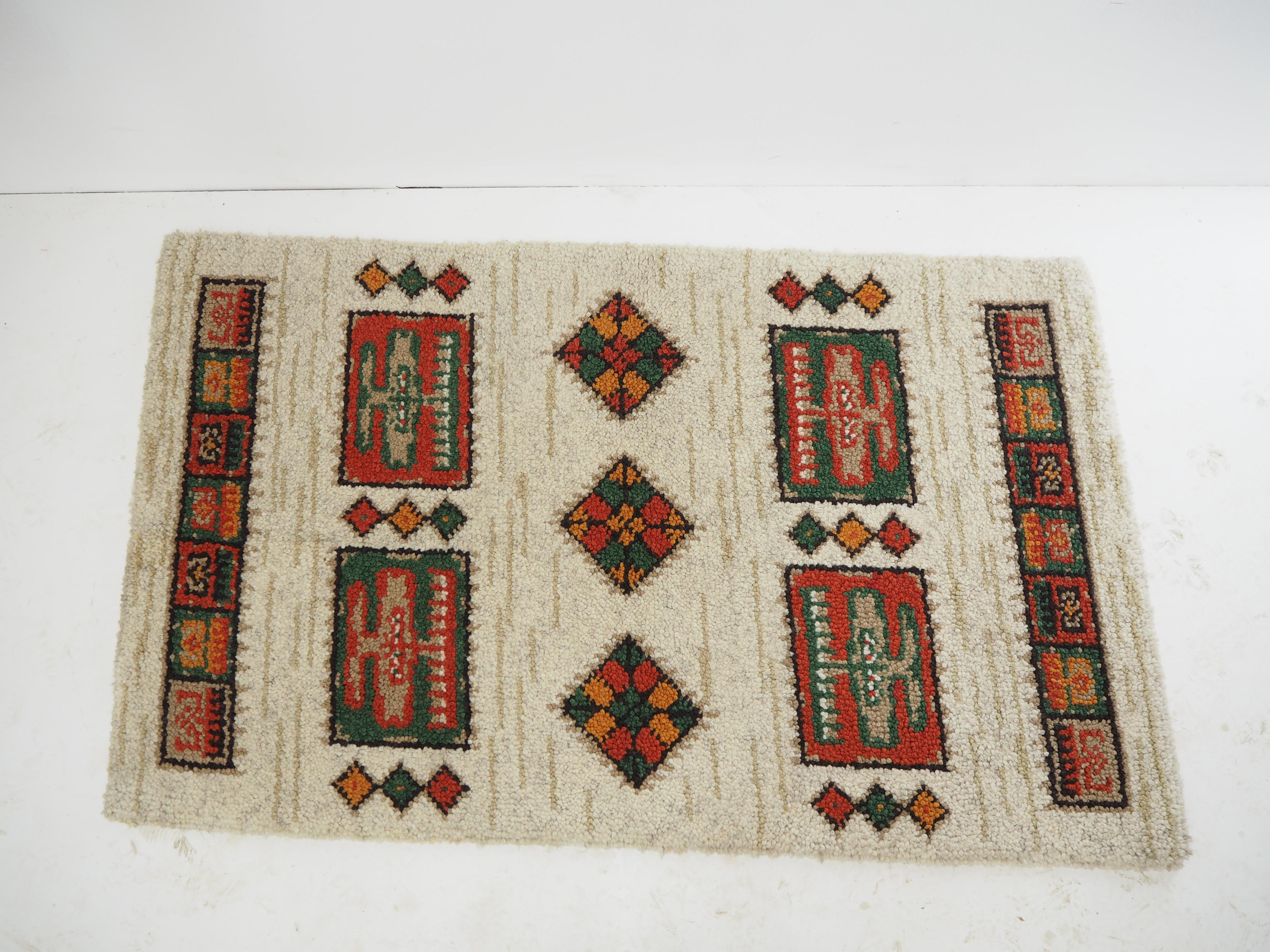 - In good original condition
- Kelim rug, carpet.
- Made of wool.
 