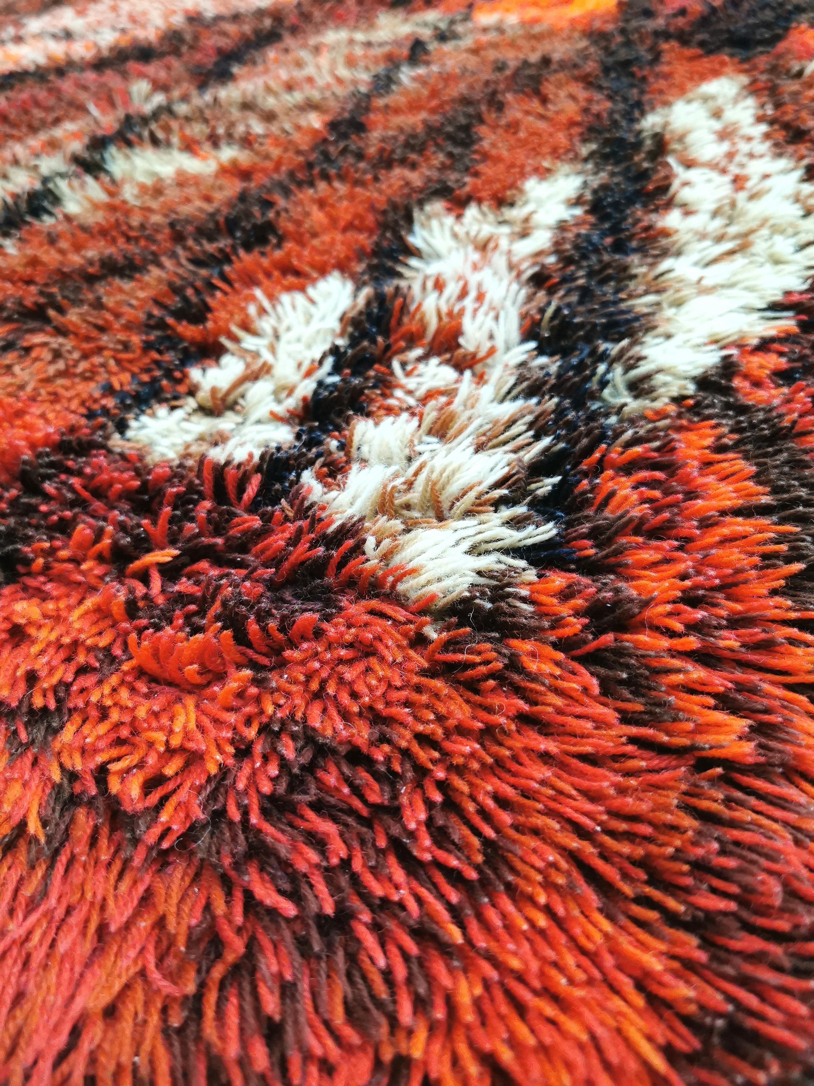 Midcentury Wool Red Black Large Carpet Rya Rug by Marianne Richter Sweden 1960s In Good Condition For Sale In Palermo, IT