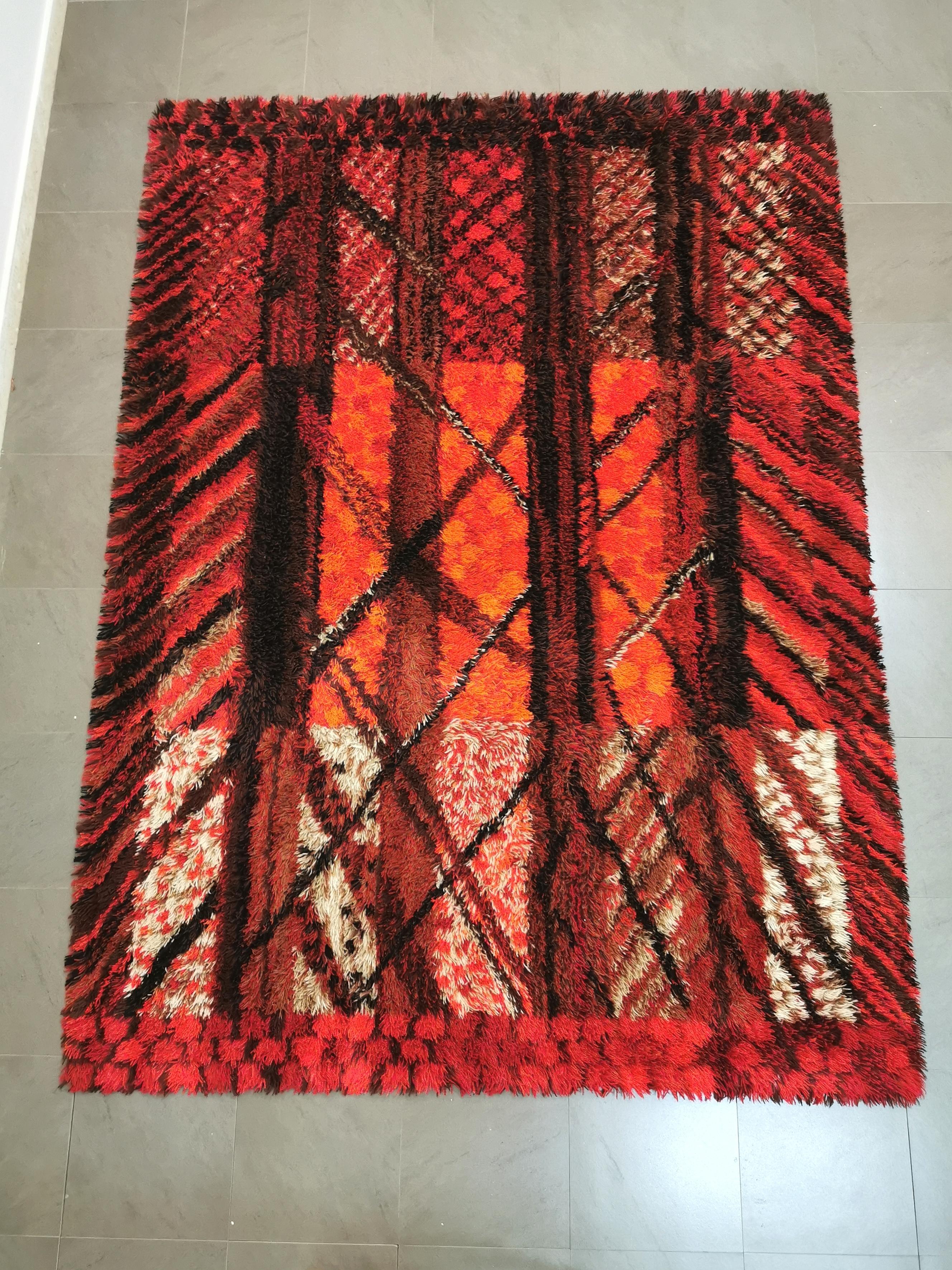 Midcentury Wool Red Black Large Carpet Rya Rug by Marianne Richter Sweden 1960s For Sale 1
