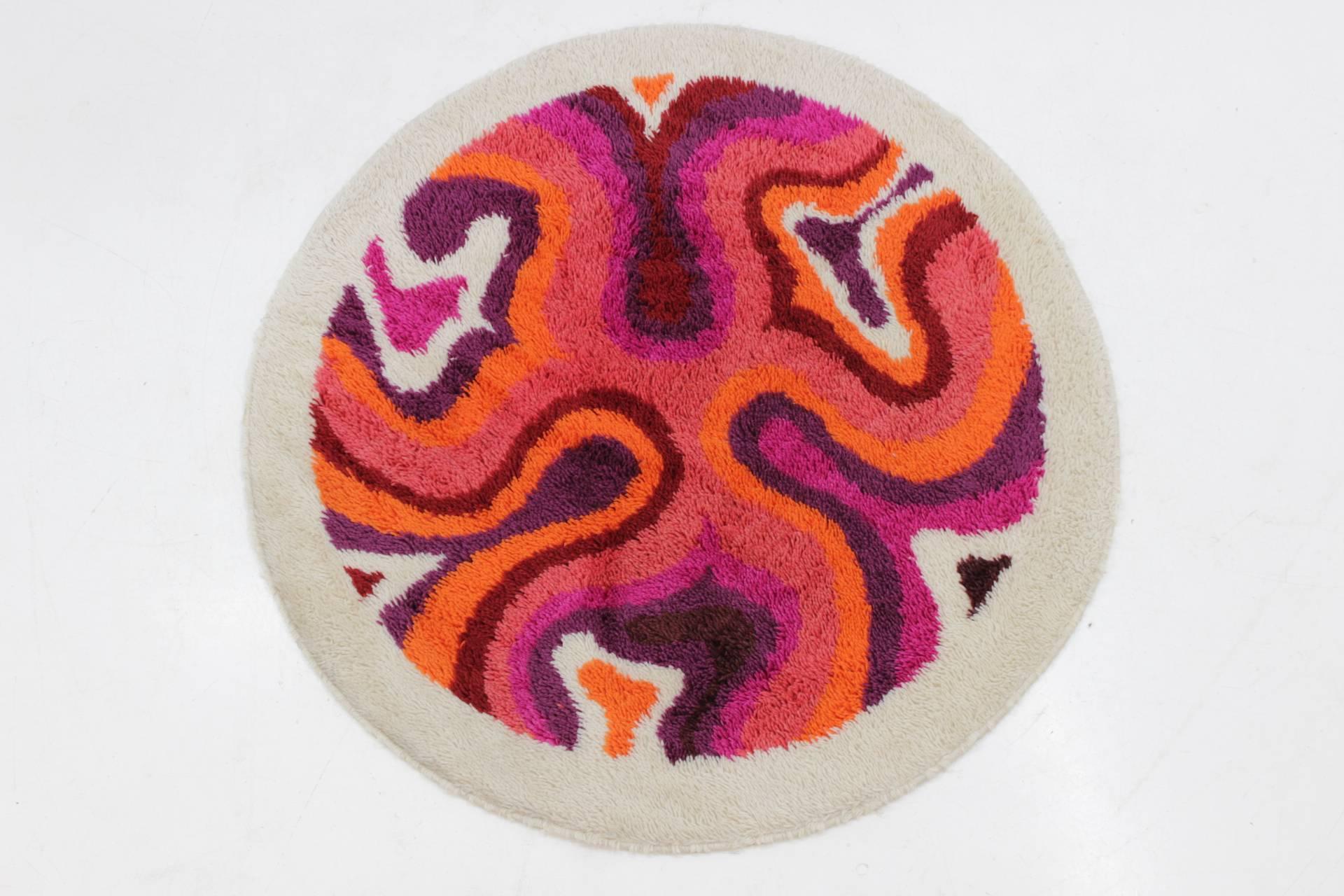 German Midcentury Wool Round Carpet or Rug