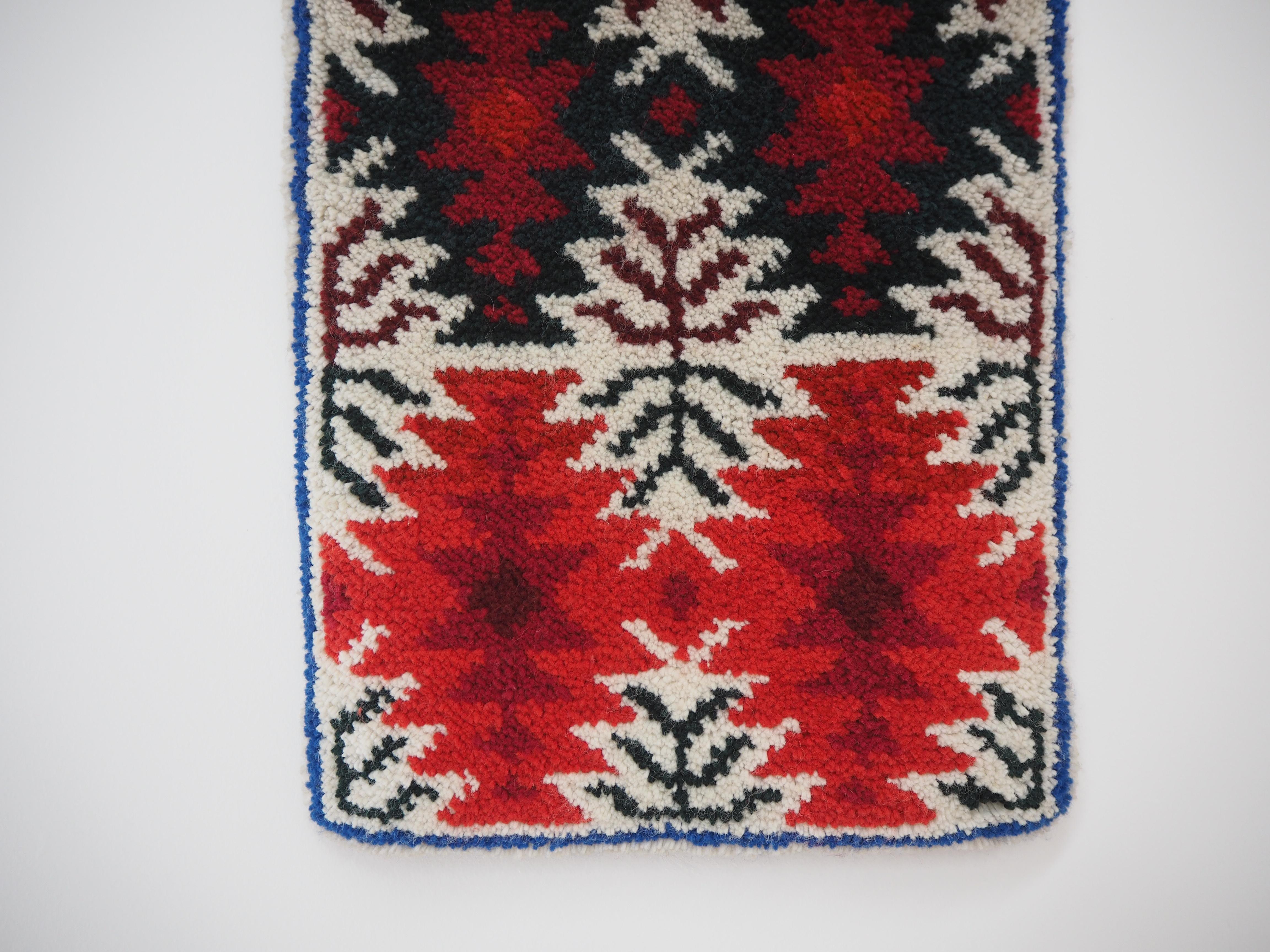 Mid-Century Modern Mid-Century Wool Wall Carpet, Rug, Czechoslovakia, 1960s For Sale