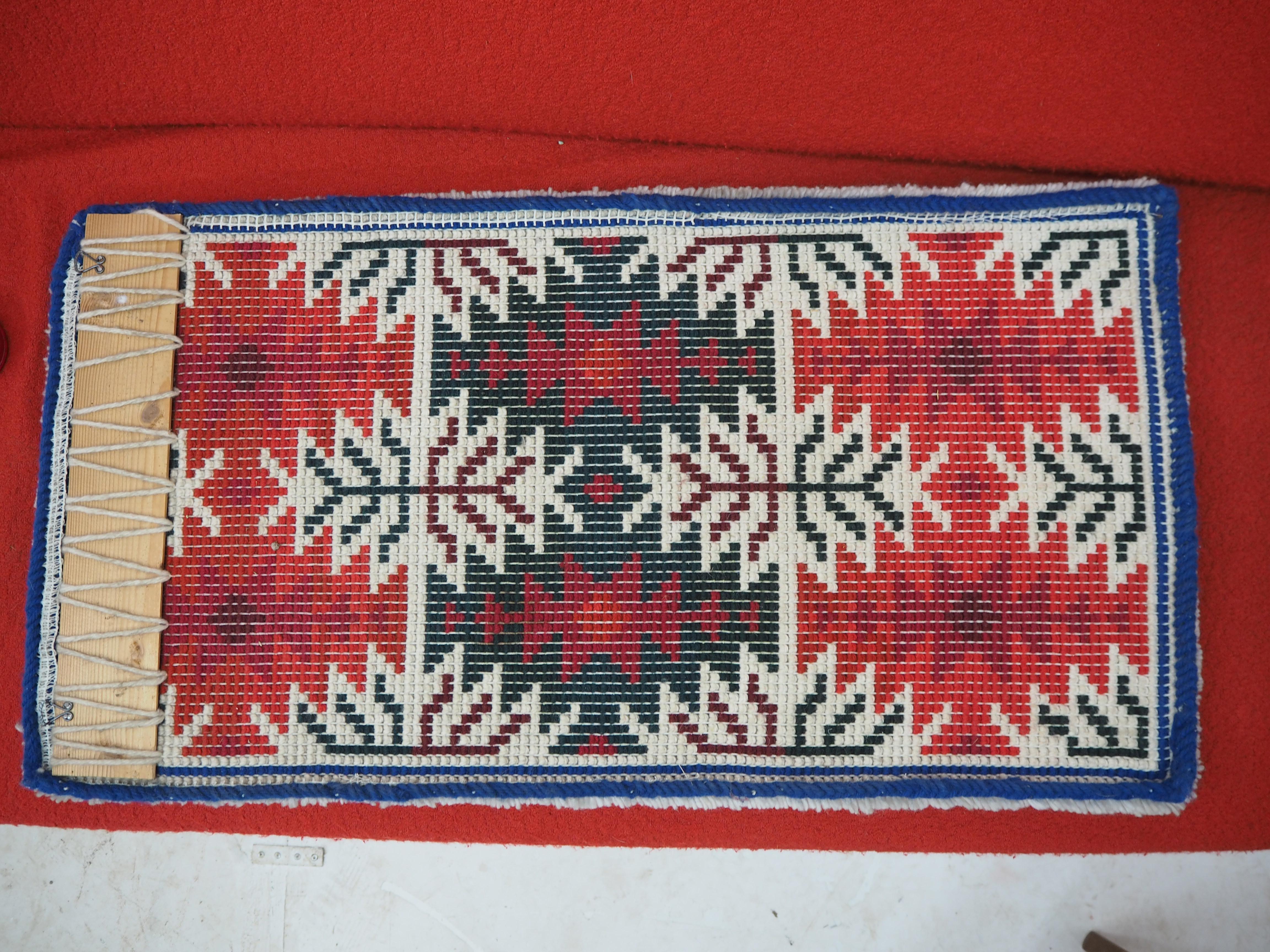 Mid-Century Wool Wall Carpet, Rug, Czechoslovakia, 1960s In Good Condition For Sale In Praha, CZ