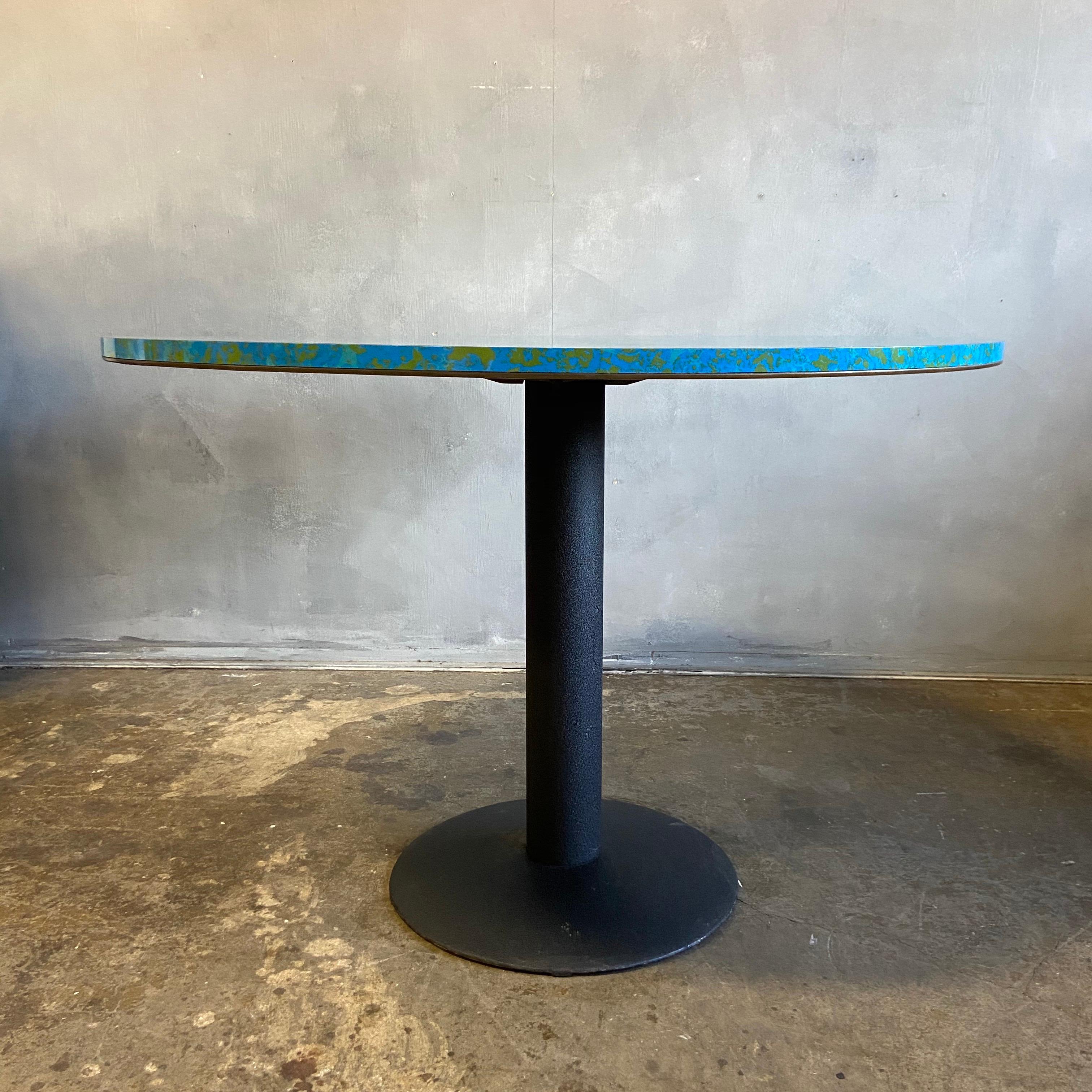 Midcentury World Laminate Top Table  For Sale 1
