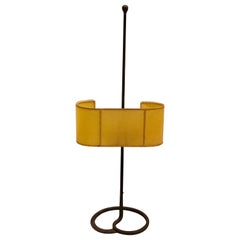 Lampade da tavolo in ferro battuto e pergamena della metà del secolo scorso, attribuite a Gilbert Poillerat