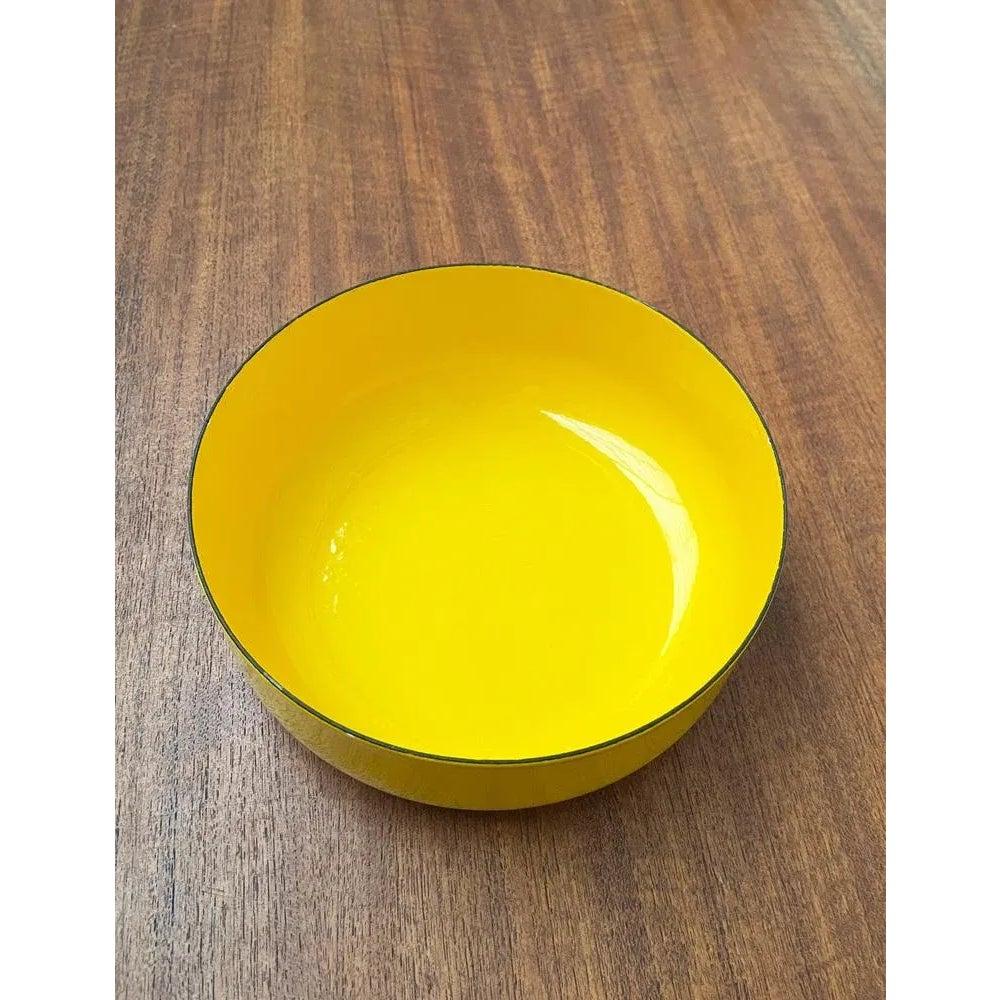 Mid-Century Modern Bol en émail jaune du milieu du siècle par Kaj Franck pour Arabia, Finland, 1960s en vente