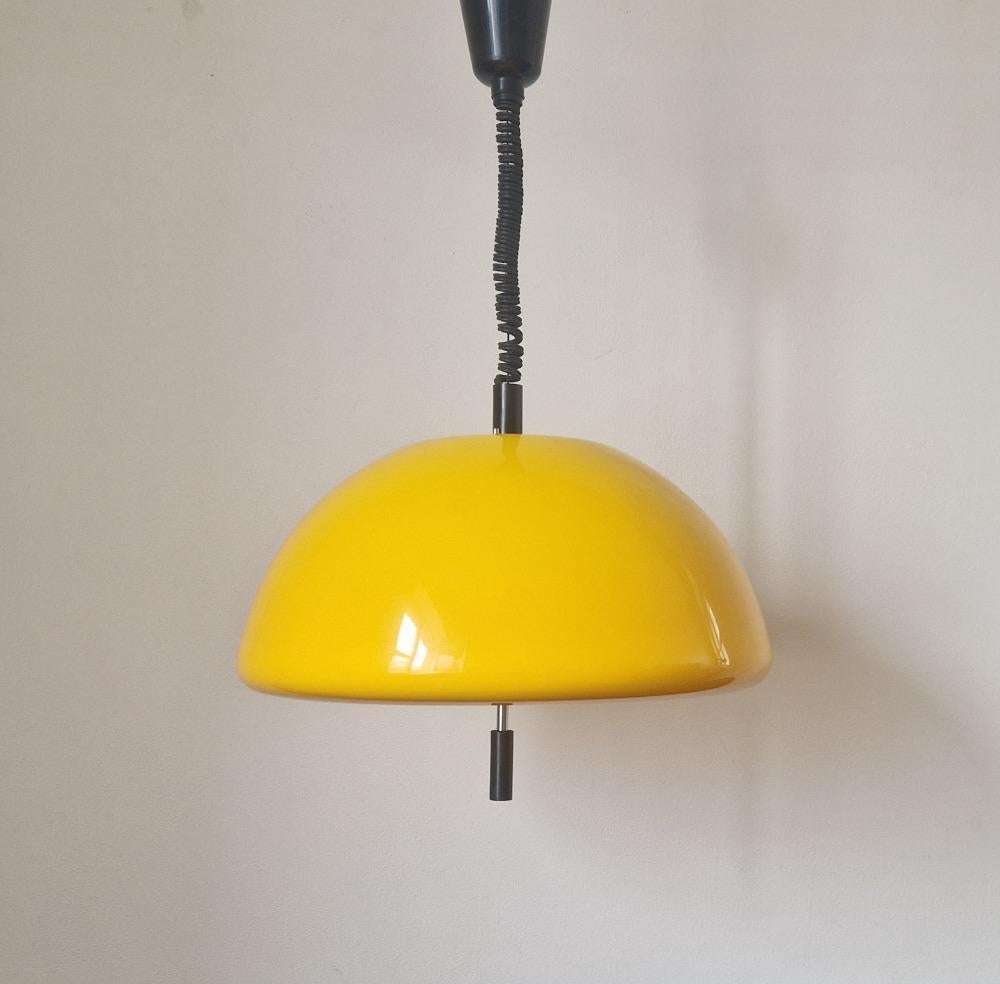 - Très beau style d'éclairage
- marqué par le Label
- réglable en hauteur
- type et couleur rares