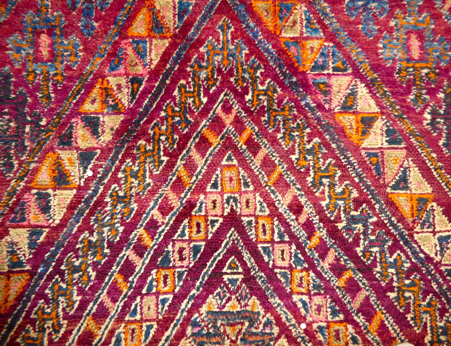 Lana Tappeto in lana marocchina Zayane Midcentury 5'6 x 10'6 in vendita