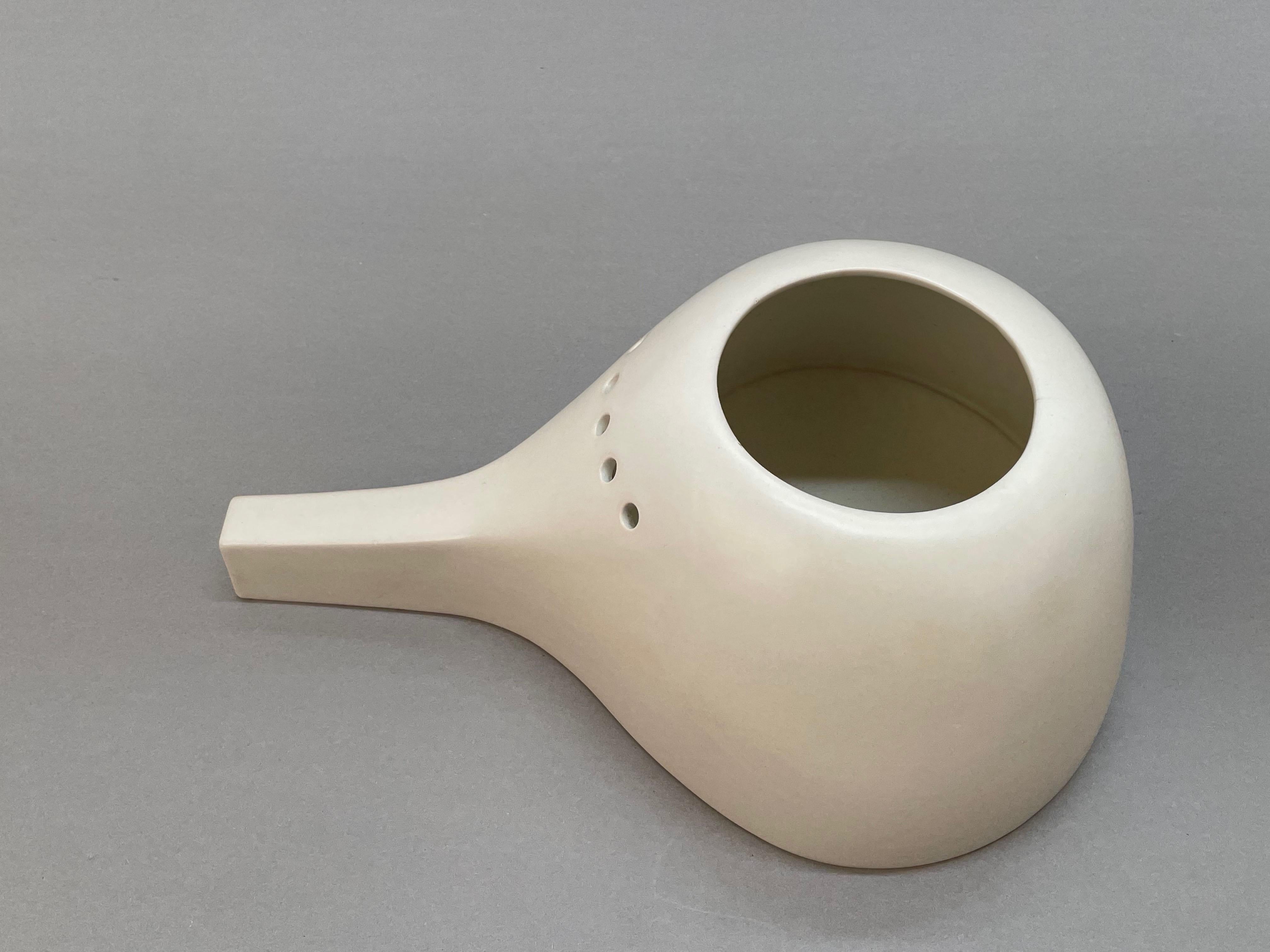 MIdcentury ZS White Ceramic Italian Vase for Nove Bassano del Grappa, 1960s For Sale 6