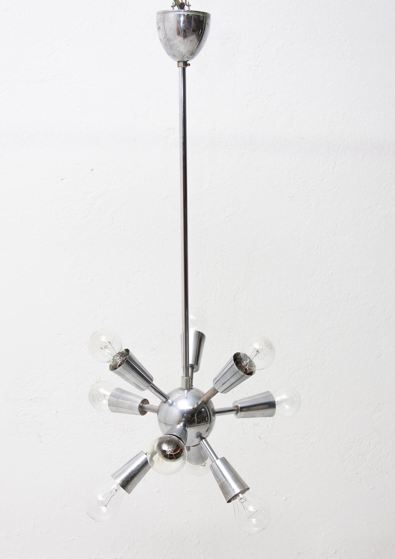 Mid-Century Modern Lustre Spoutnik à dix bras en chrome:: années 1960 en vente