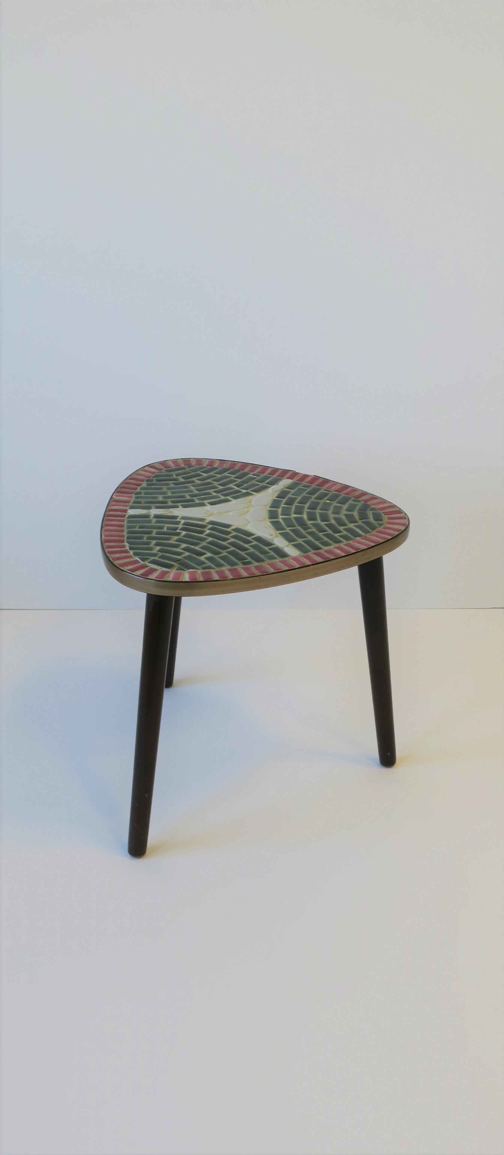 Mid-Century Modern Tile Mosaic Side Table In Good Condition In New York, NY