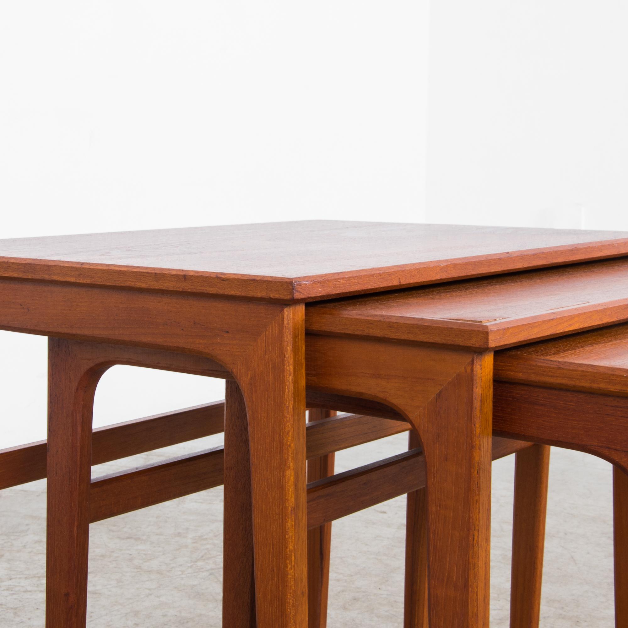 Mid-Century Modern Wooden Nesting Tables, Set of Three 2