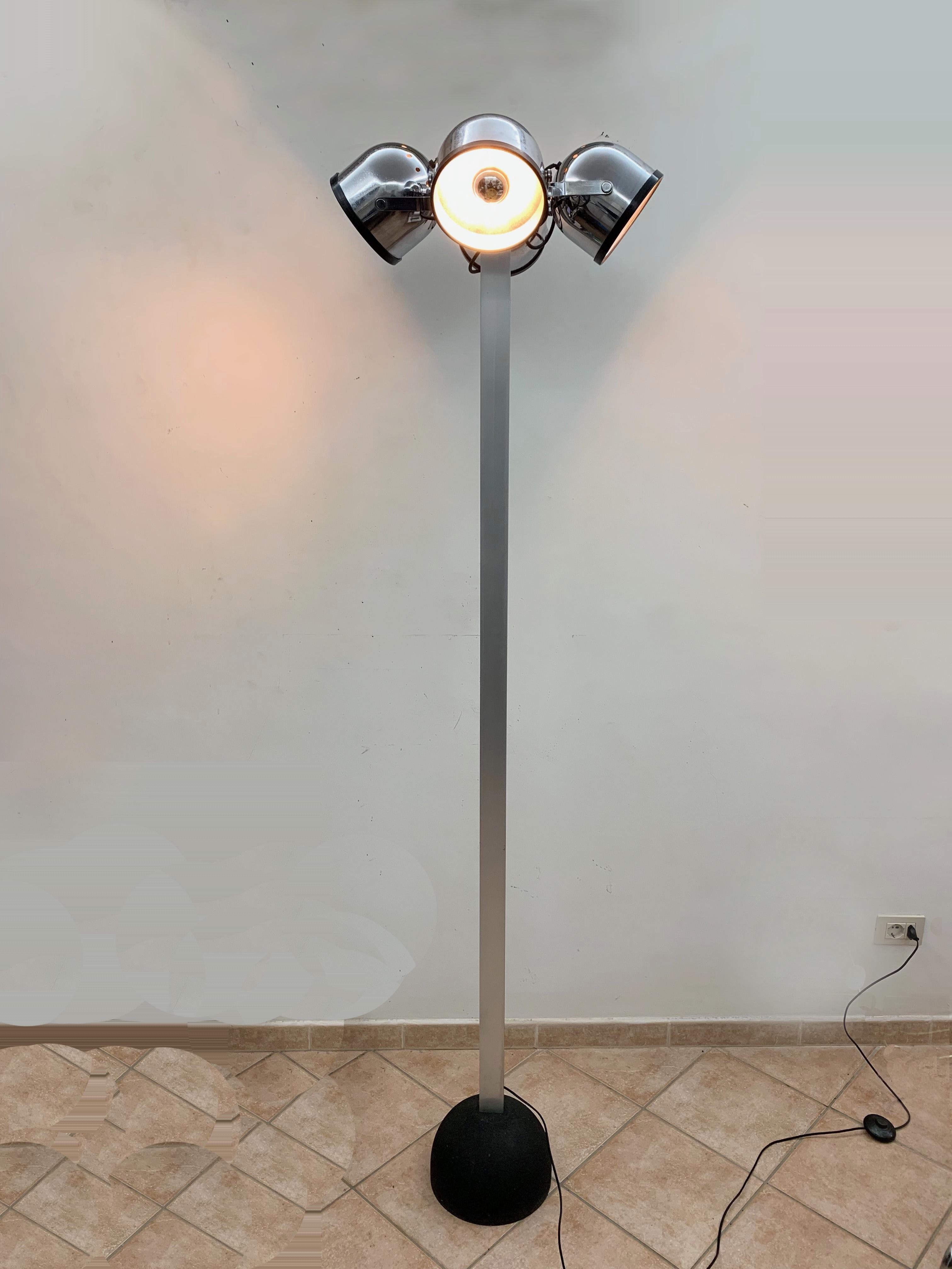 Midcentury Gae Aulenti and Livio Castiglioni Italian Floor Lamp for Stilnovo 2