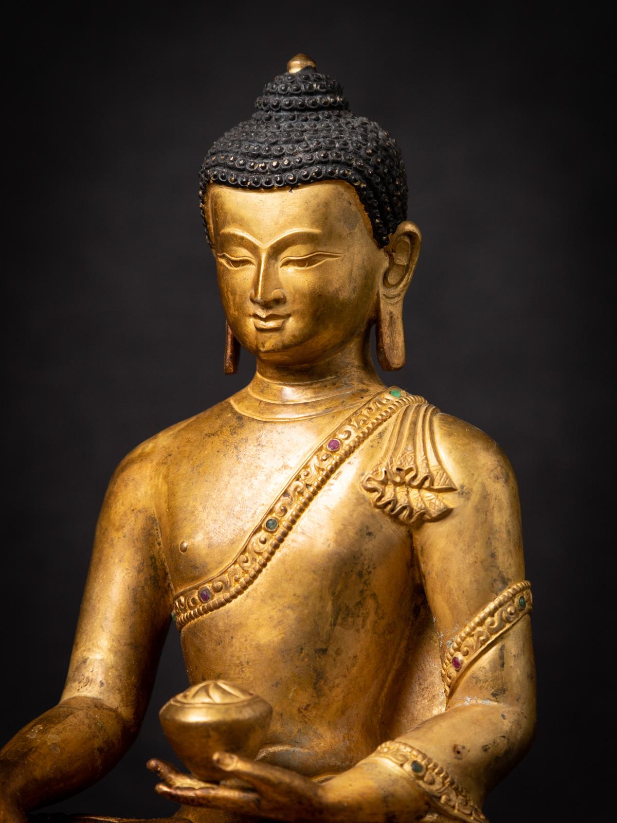 Middle 20th century high quality old bronze Nepali Buddha statue 6