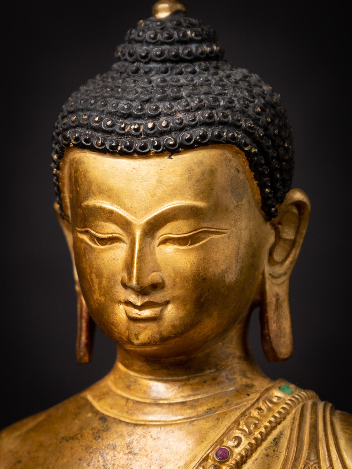 Bronze Middle 20th century high quality old bronze Nepali Buddha statue