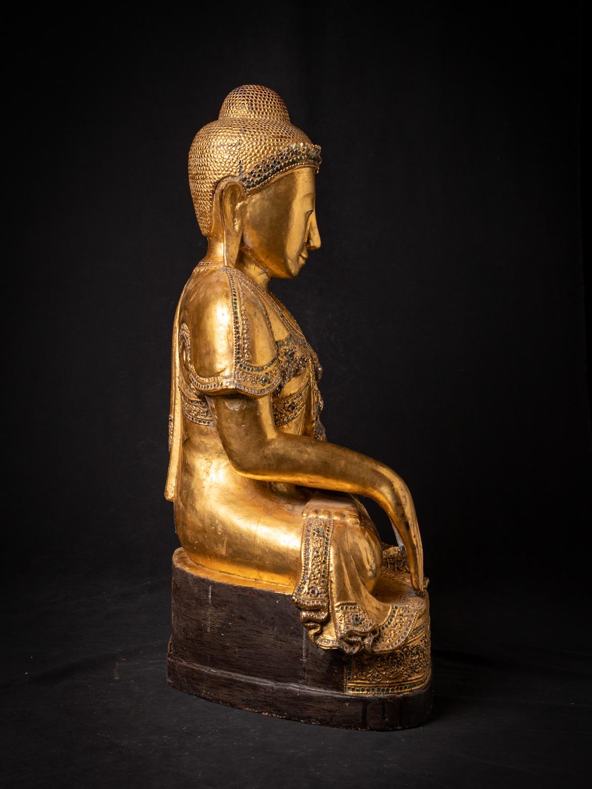 Middle 20th century Large old Burmese Mandalay Buddha statue from Burma For Sale 8