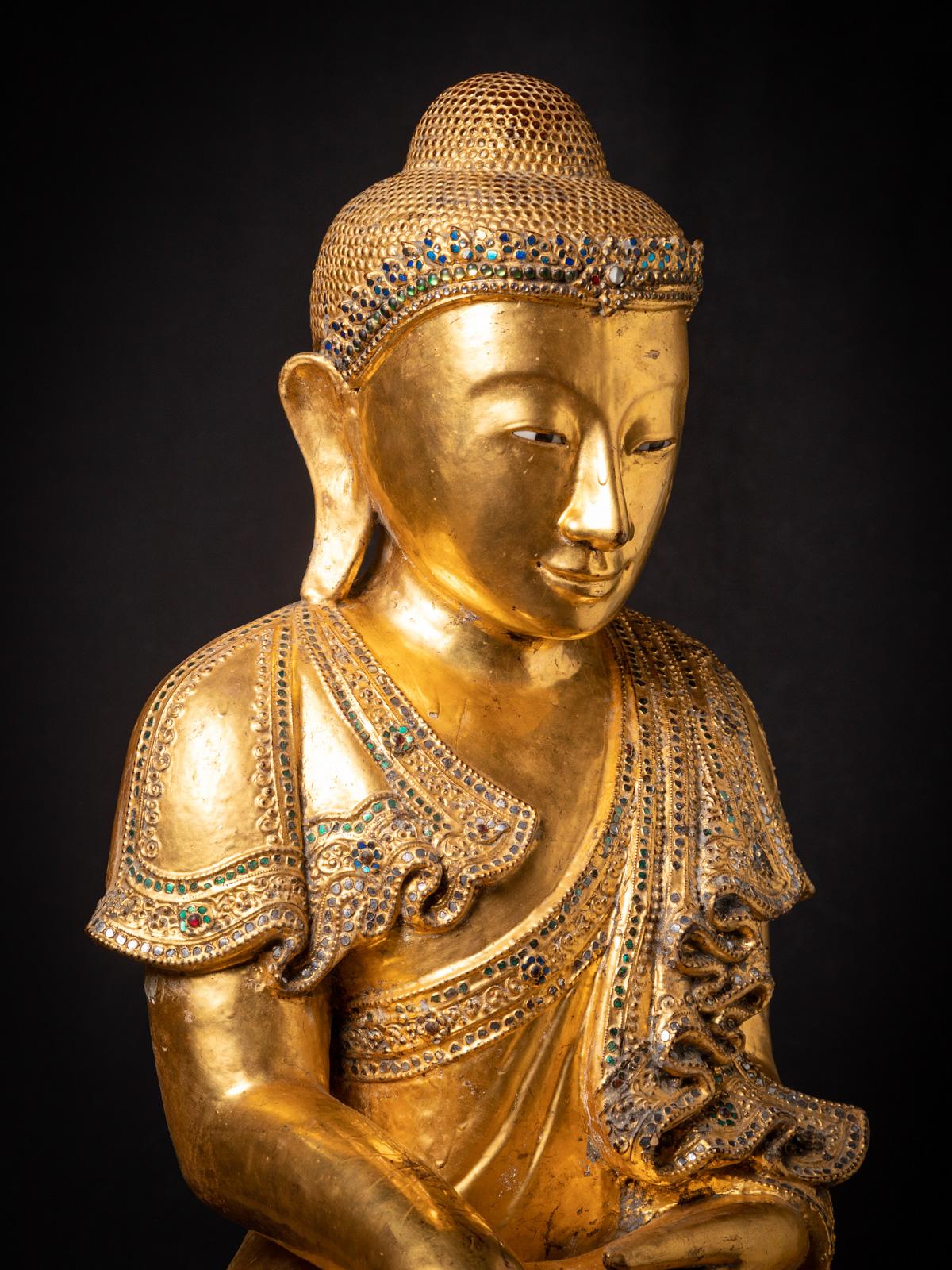Middle 20th century Large old Burmese Mandalay Buddha statue from Burma For Sale 10