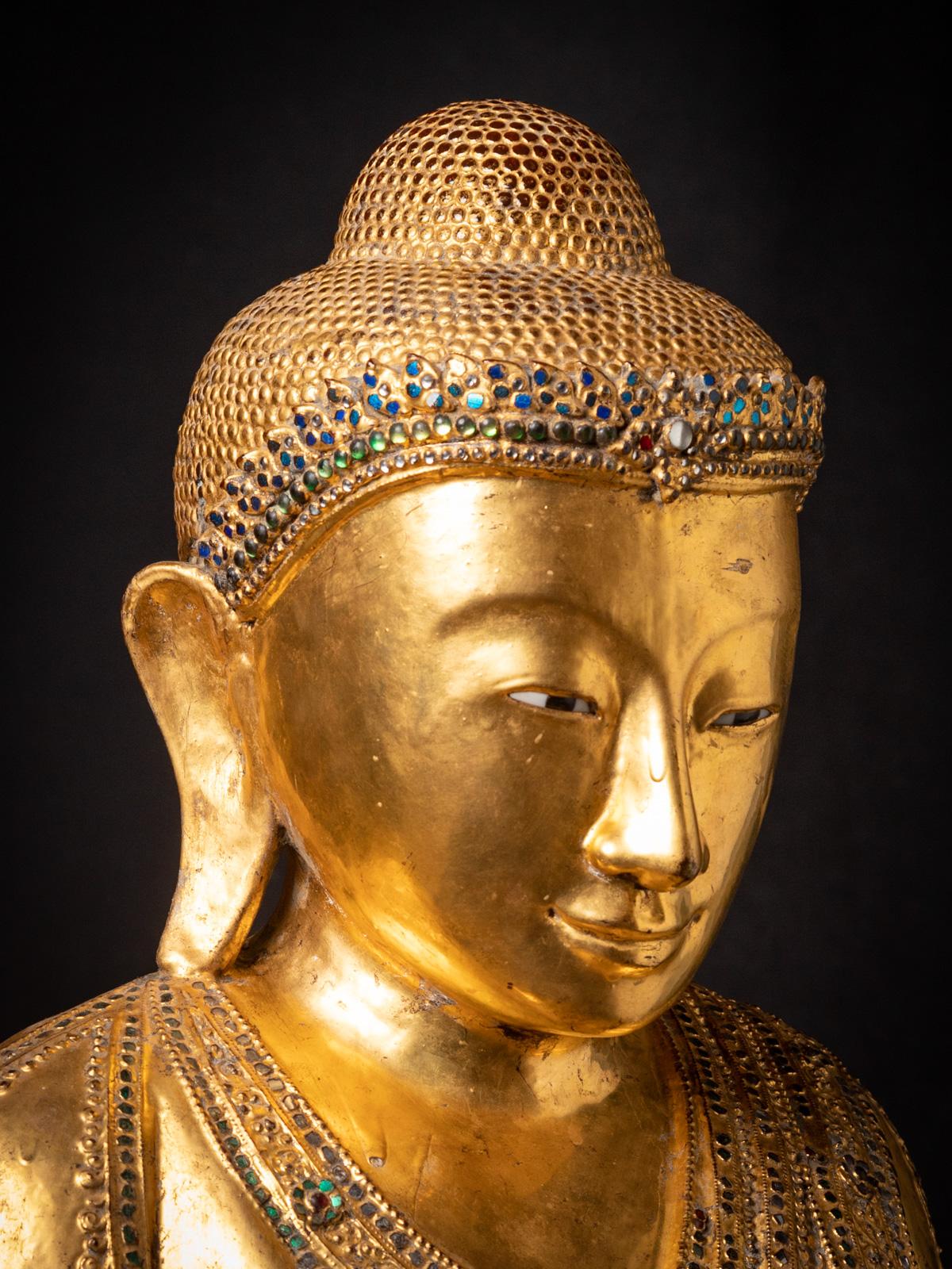 Middle 20th century Large old Burmese Mandalay Buddha statue from Burma For Sale 11