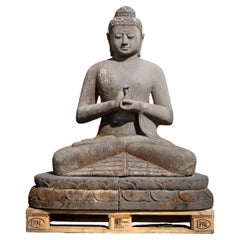 Große alte Lavastein-Buddha-Statue aus Dharmachakra-Mudra aus dem mittleren 20. Jahrhundert