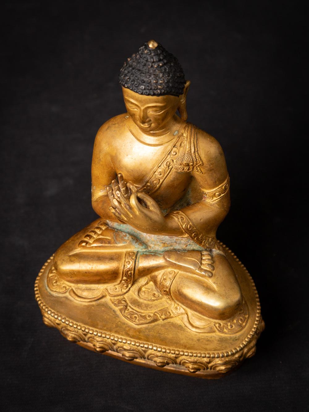 Milieu du XXe siècle Statue de Bouddha en bronze ancien du Népal du Népal 3