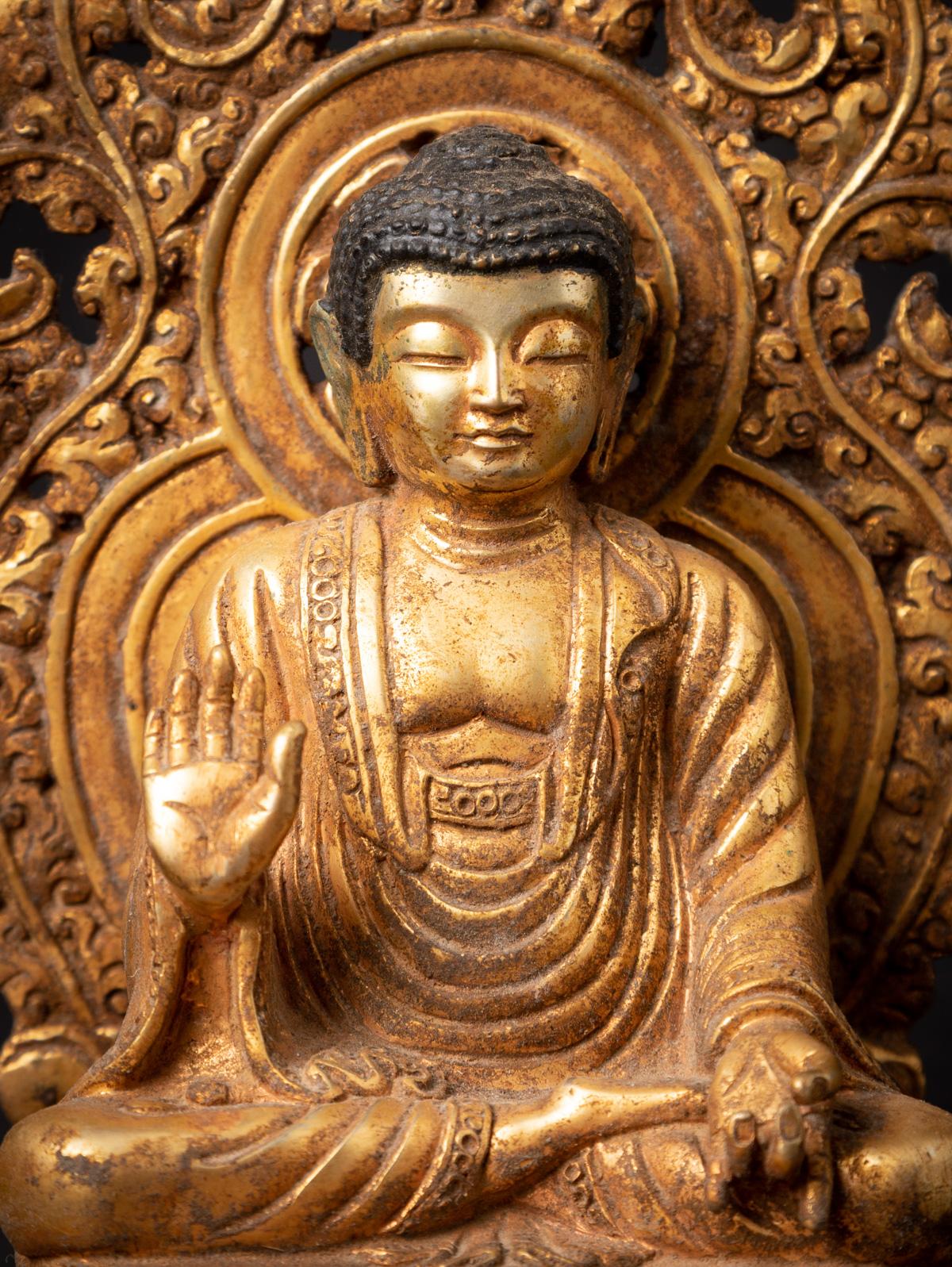 20th Century Middle 20th century Old bronze Japanese Amida Buddha statue from Japan For Sale