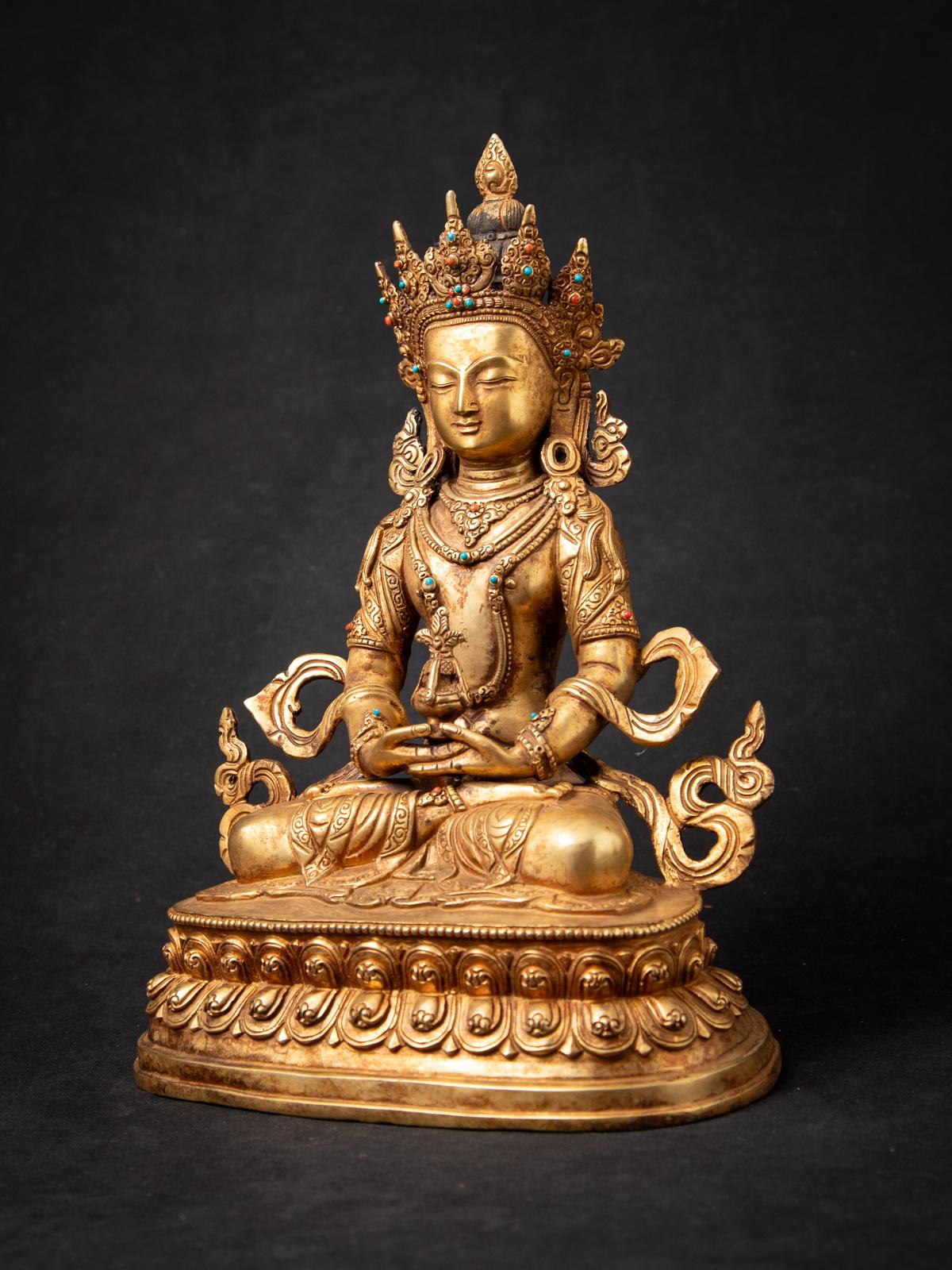 Antiguo Buda nepalí Aparmita de bronce
Material : bronce
32,7 cm de altura
16,5 cm de ancho y 16,5 cm de fondo
Dorado al fuego con oro de 24 krt.
Dhyana mudra
Mitad del siglo XX
Peso: 3,93 kg
Originaria de Nepal
Nr: 3841-5