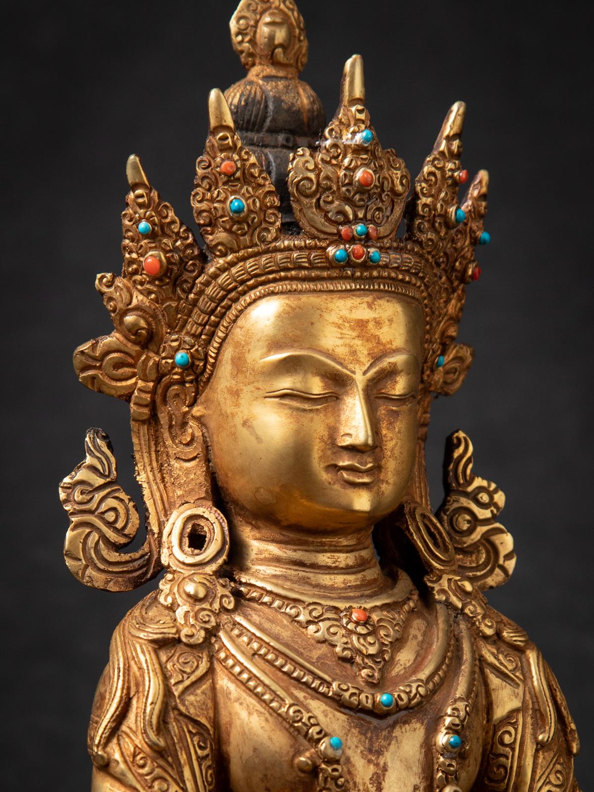 Mediados del siglo XX Antiguo Buda nepalí Aparmita de bronce en Dhyana mudra en venta 3