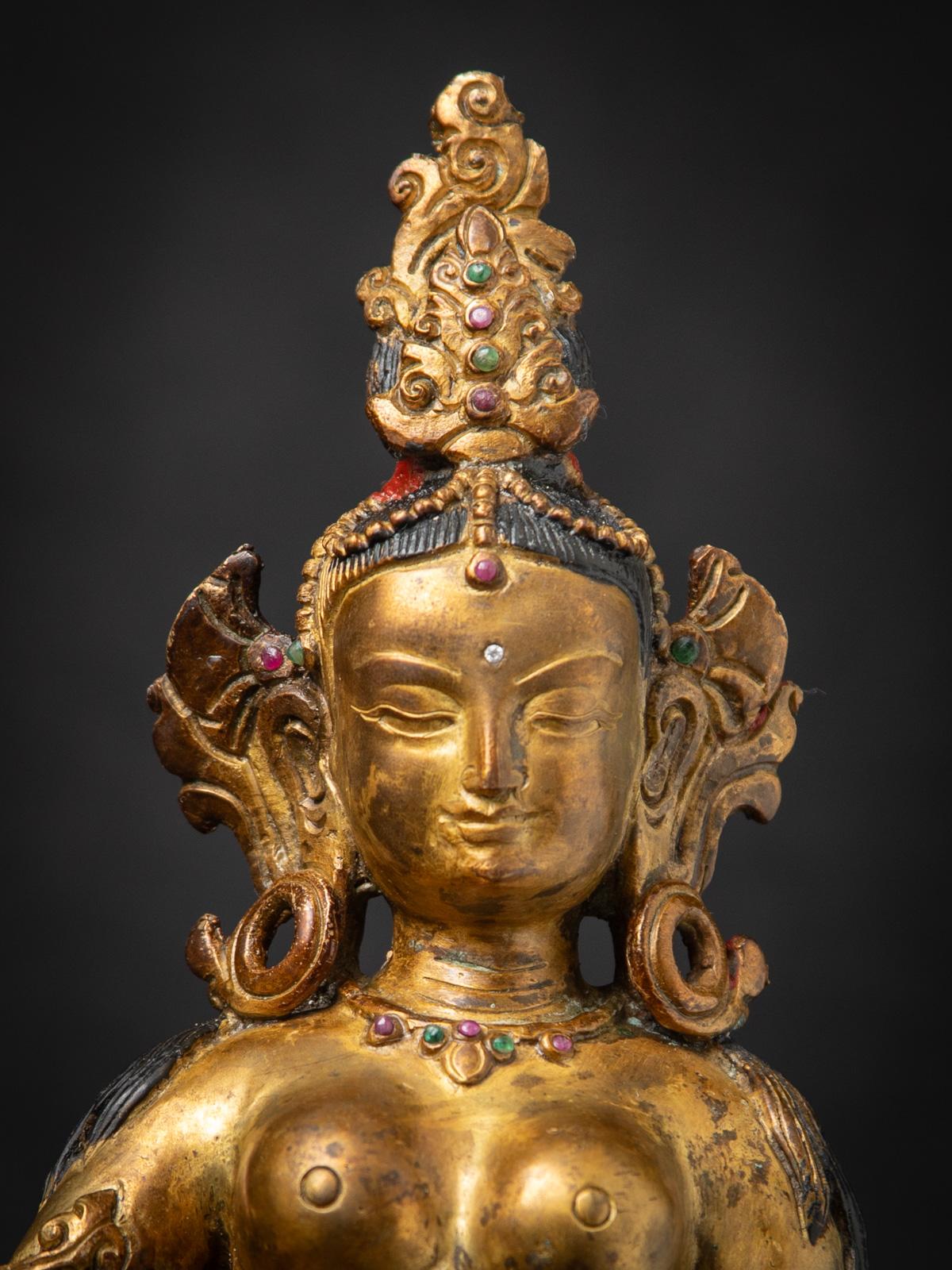 Milieu du 20e siècle Statue de bodhisattva en bronze du Népal Bon état - En vente à DEVENTER, NL