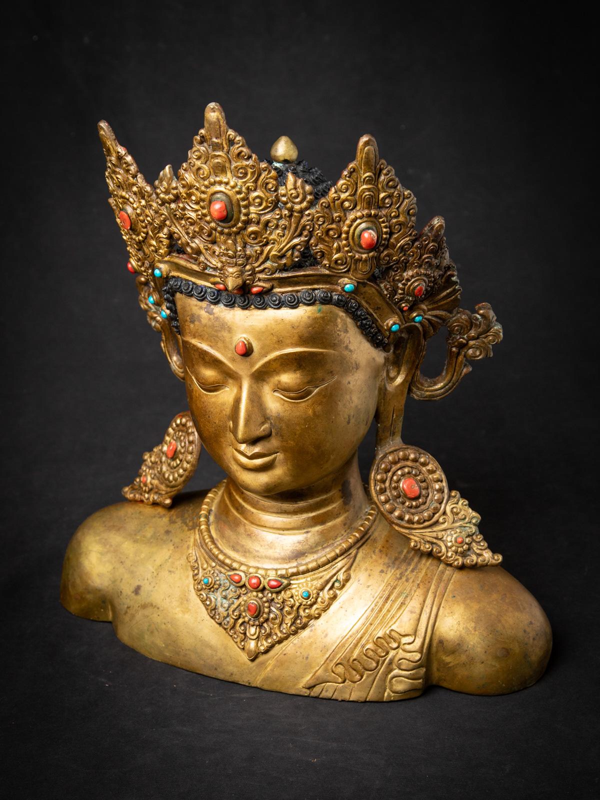 Burmese Middle 20th century Old bronze Nepali Buddha head from Nepal For Sale