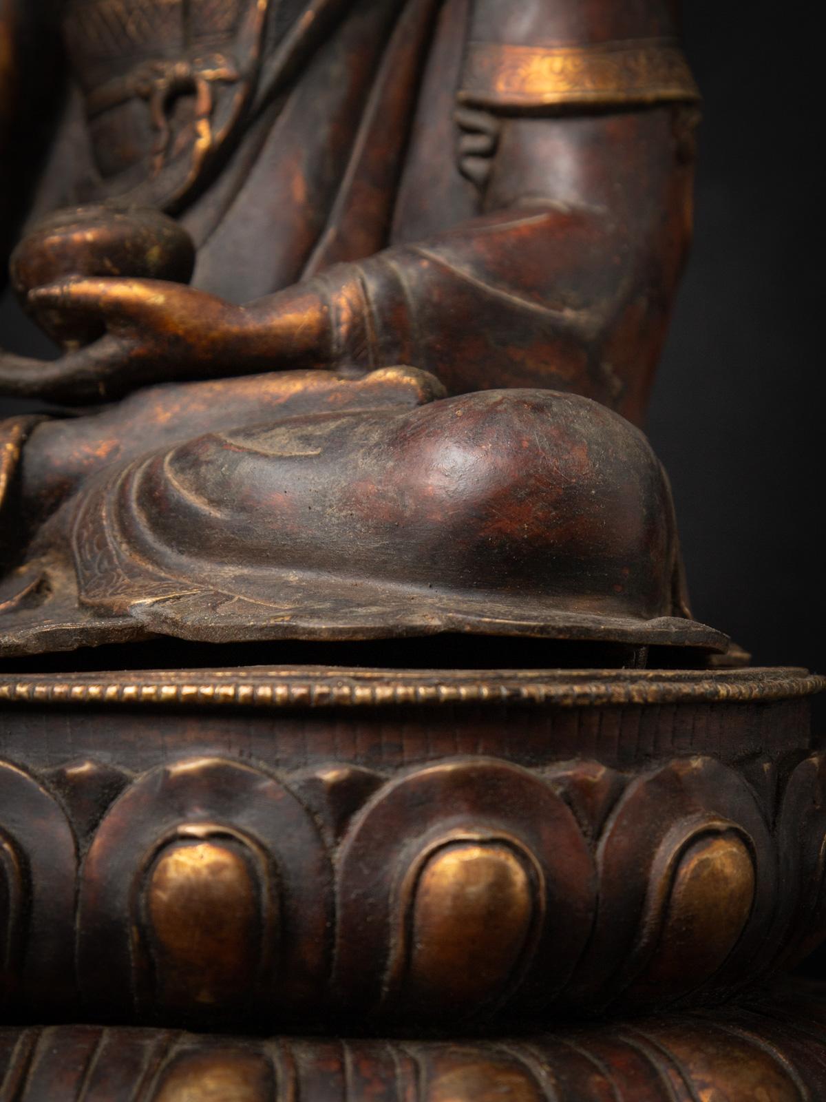 Milieu du 20e siècle Ancien bronze Népalais Bouddha Shakyamuni - OriginalBuddhas en vente 6