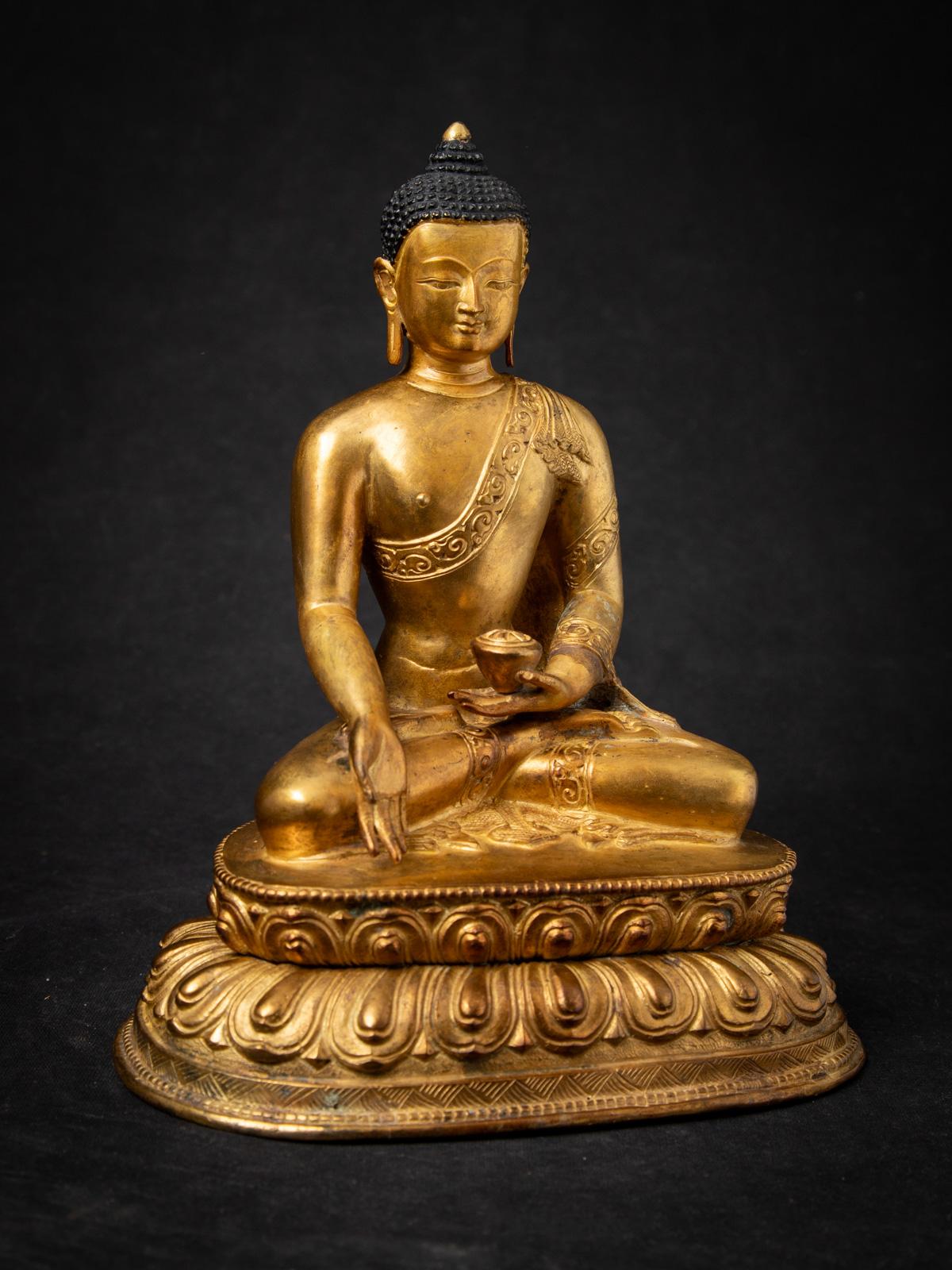 Bronze Milieu du 20e siècle Statue de Bouddha népalais en bronze ancien du Népal en vente