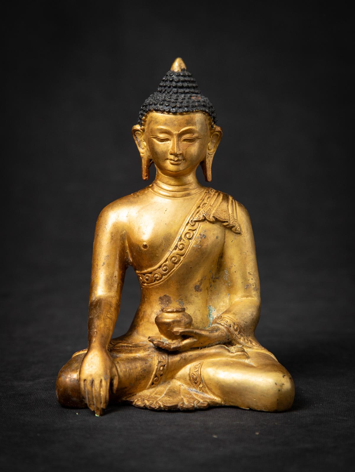 Alte Nepal-Buddha-Statue aus Bronze aus Nepal aus dem mittleren 20. Jahrhundert im Angebot 5