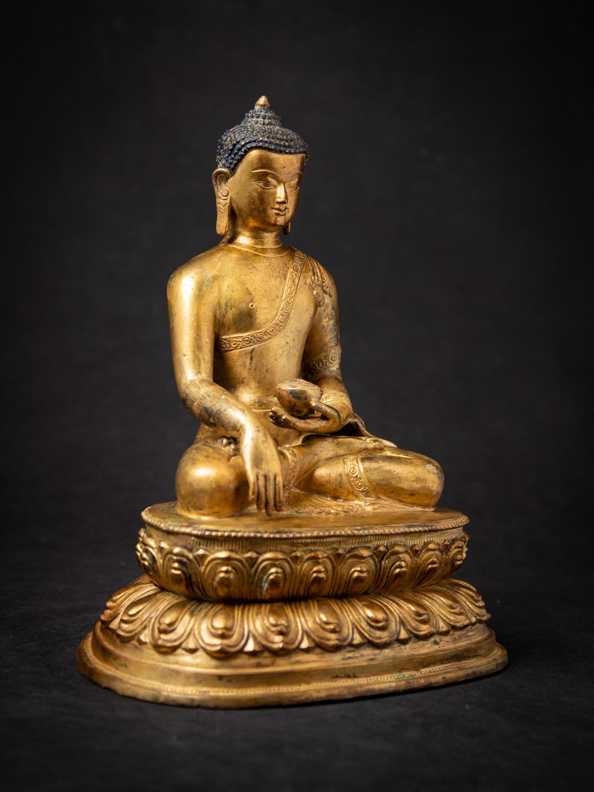 Statue de Bouddha en bronze du Népal du milieu du 20ème siècle - OriginalBuddhas en vente 1