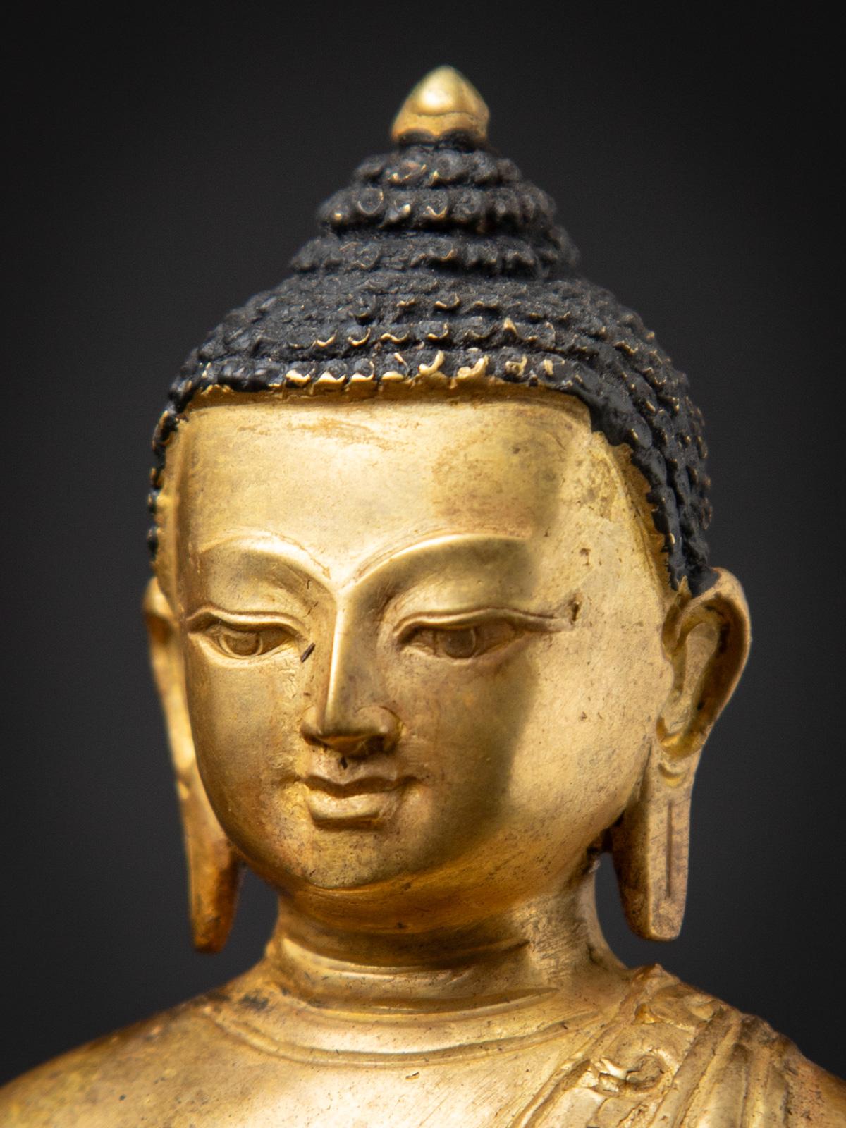 Middle 20th century Old bronze Nepali Buddha statue in Abhaya mudra 9