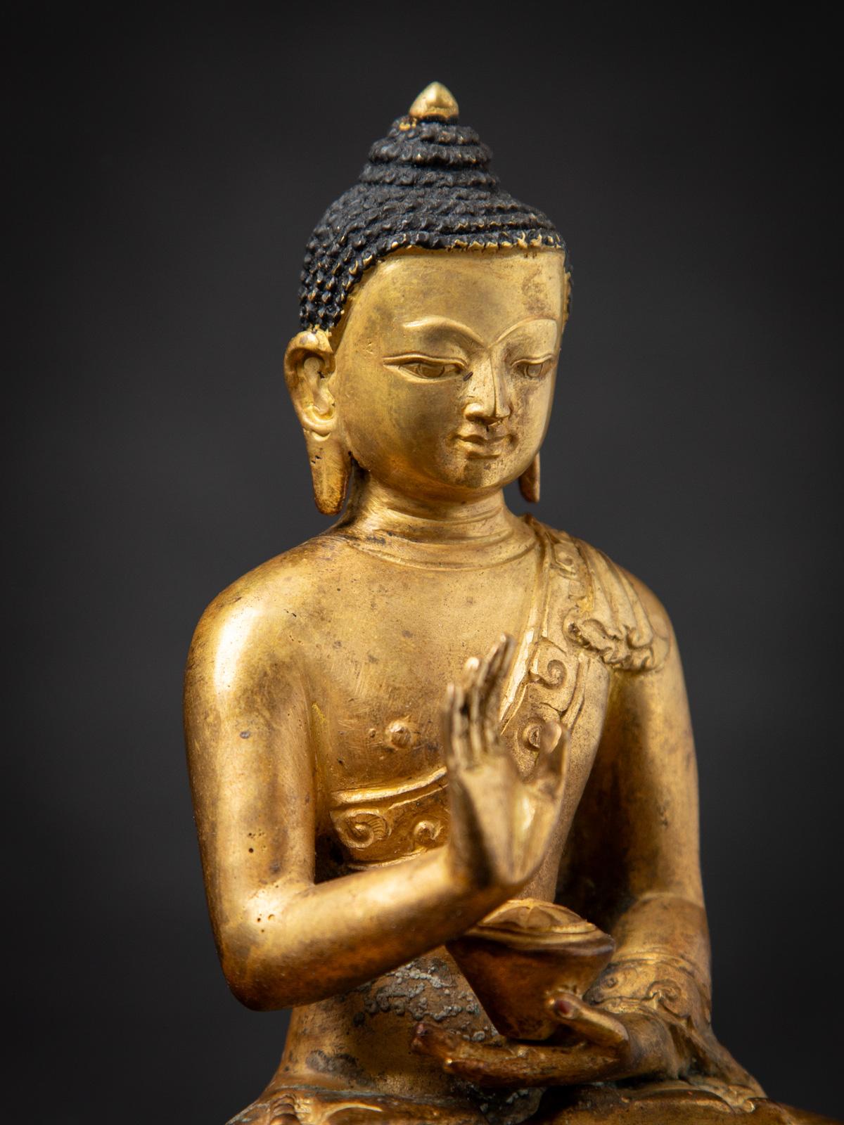 Middle 20th century Old bronze Nepali Buddha statue in Abhaya mudra 1