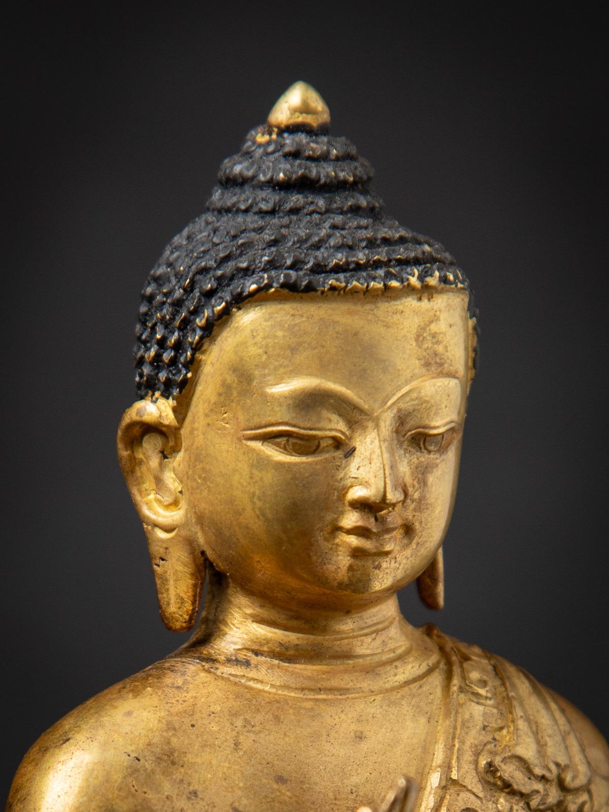 Middle 20th century Old bronze Nepali Buddha statue in Abhaya mudra 2